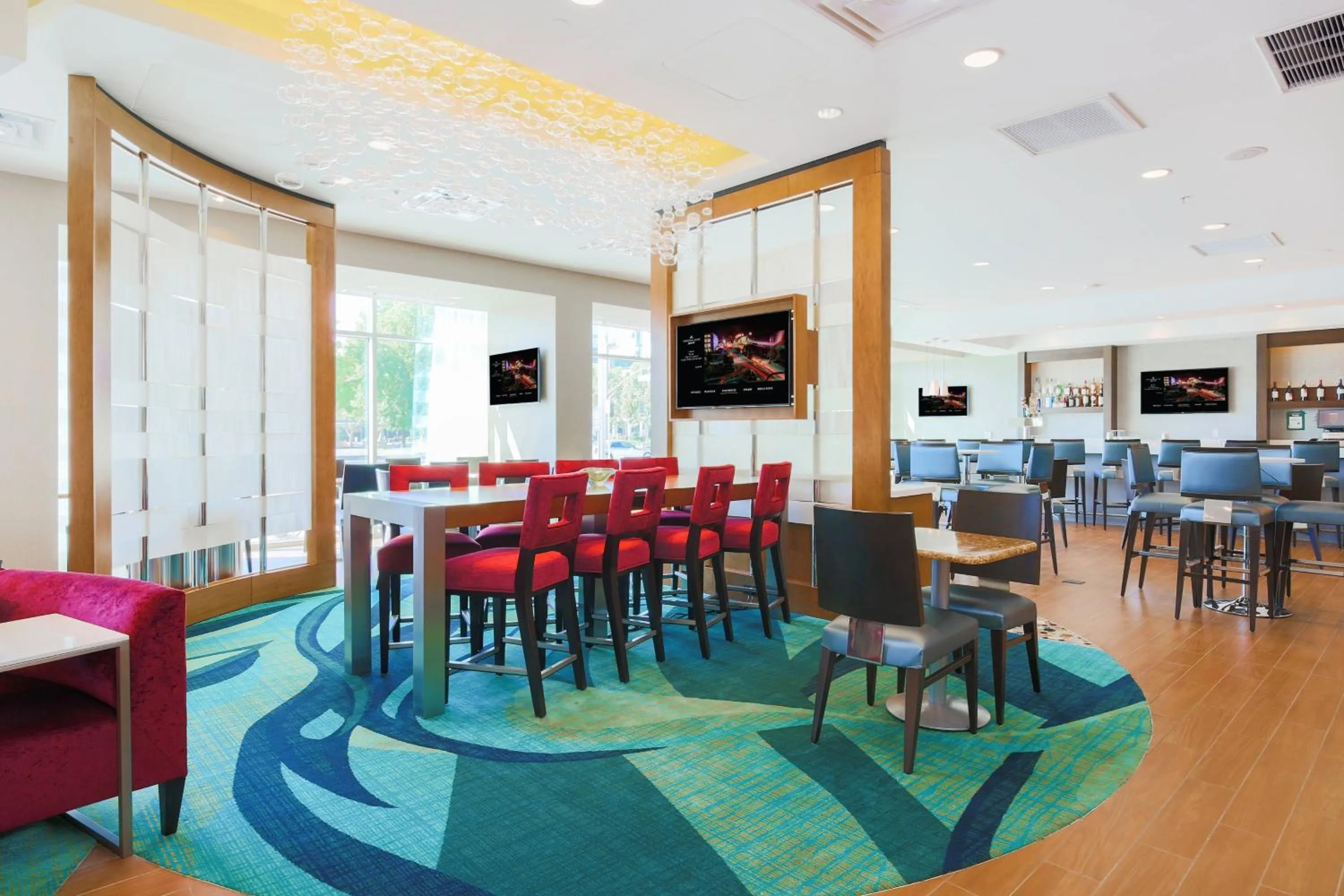 Lobby or reception in SpringHill Suites by Marriott San Jose Airport