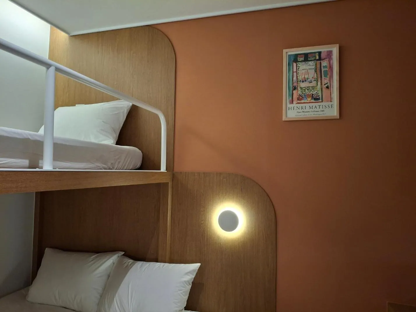 Bed in Huga Inn
