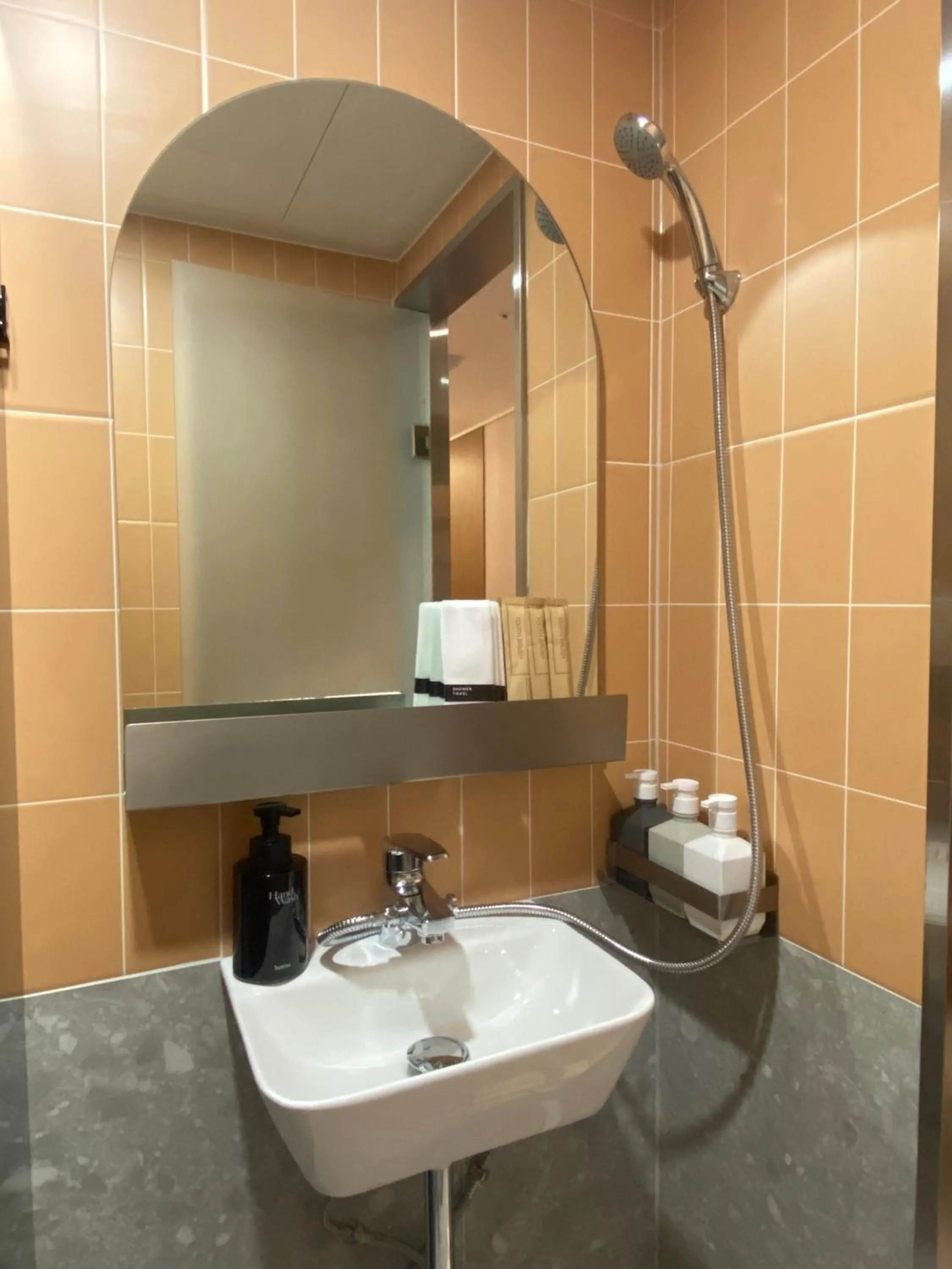Bathroom in Huga Inn