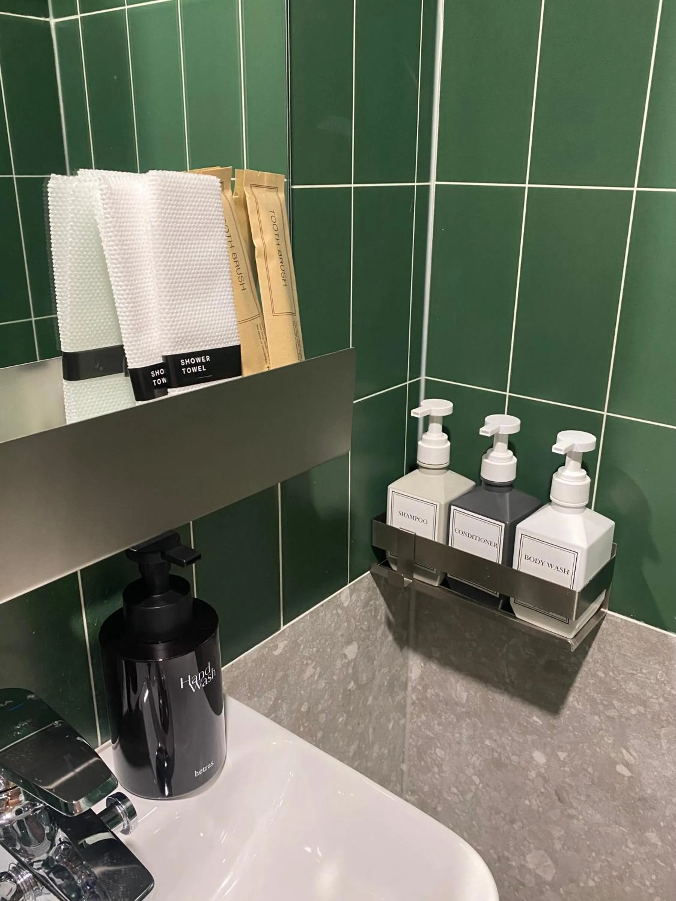 Bathroom in Huga Inn