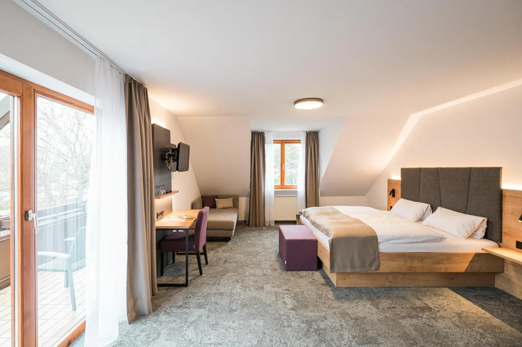 Bed in Hotel Goldener Engel