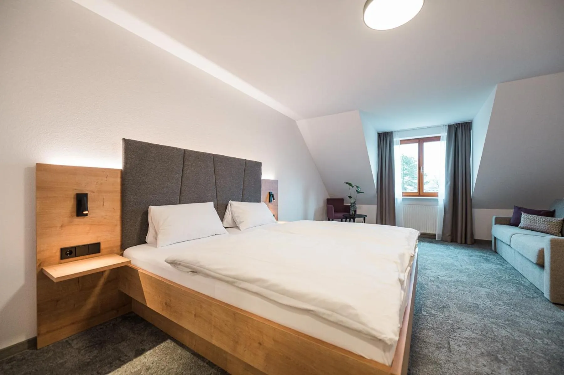 Bed in Hotel Goldener Engel