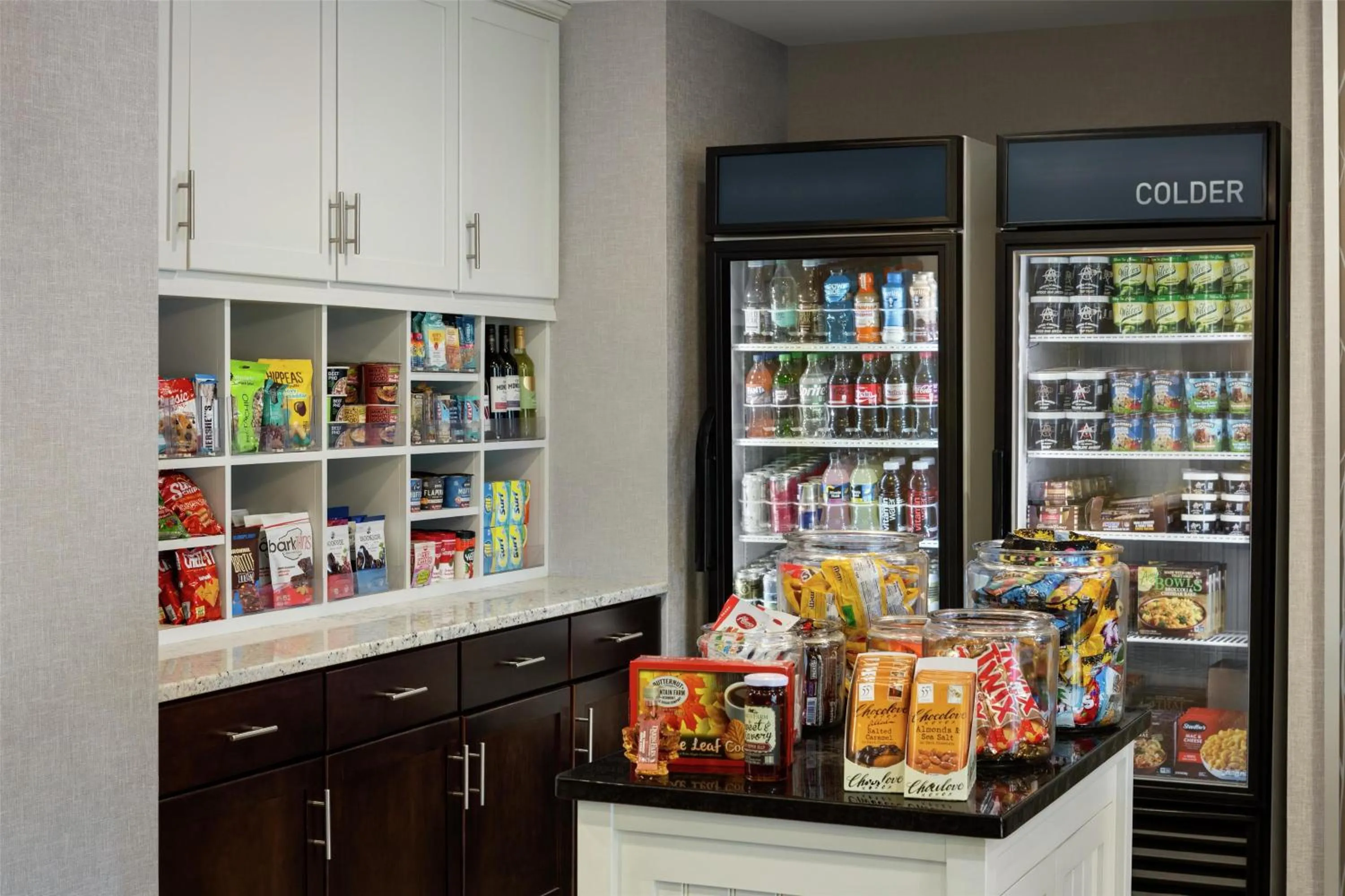 Restaurant/places to eat in Homewood Suites by Hilton Burlington