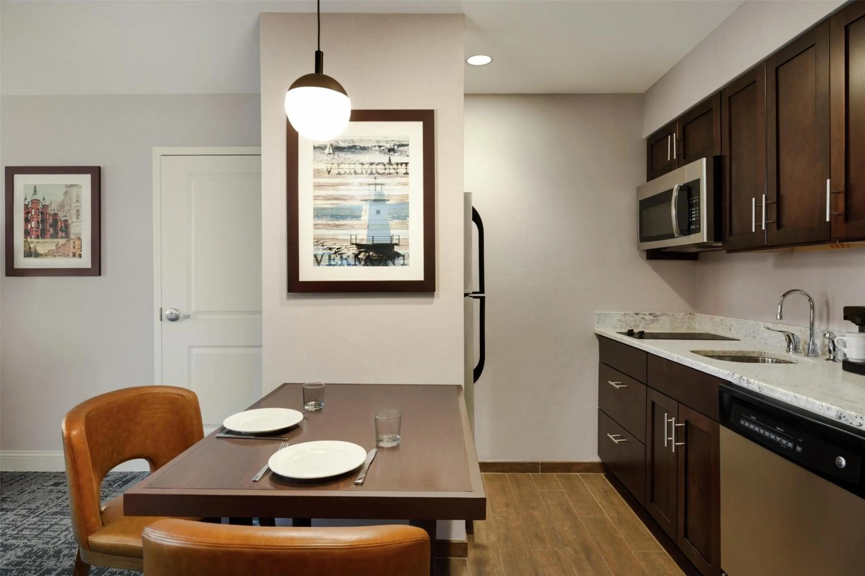 Kitchen or kitchenette in Homewood Suites by Hilton Burlington