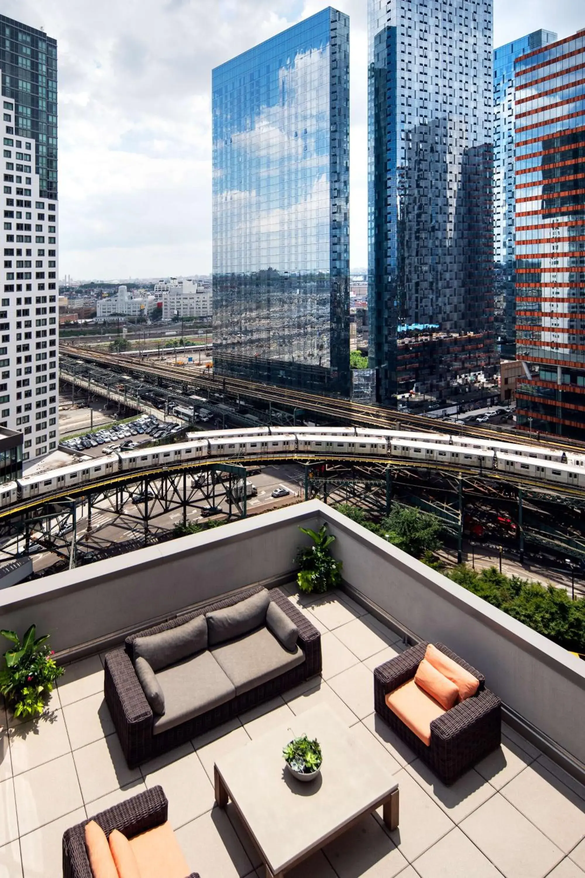 View (from property/room) in Hilton Garden Inn Long Island City View (from property/room) in Hilton Garden Inn Long Island City