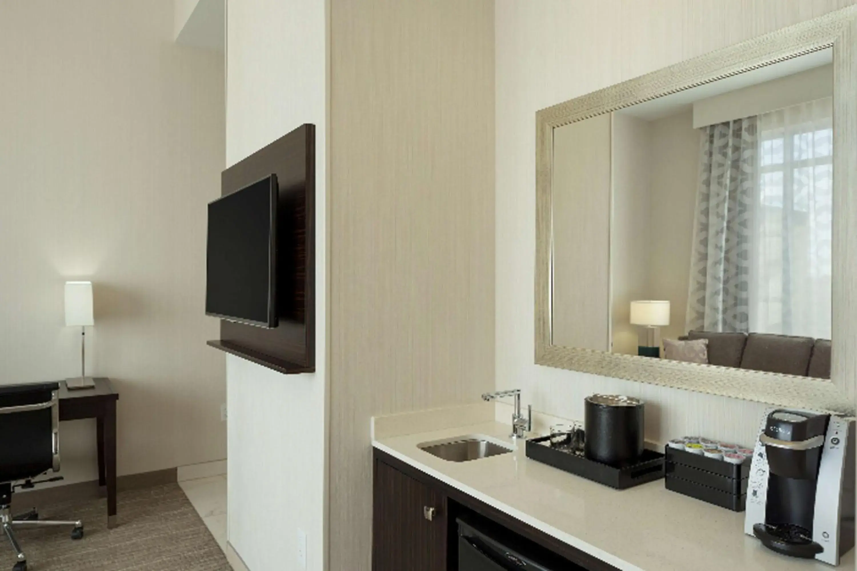 Premium Queen Room with Two Queen Beds - Disability Access in Embassy Suites Louisville Downtown Premium Queen Room with Two Queen Beds - Disability Access in Embassy Suites Louisville Downtown