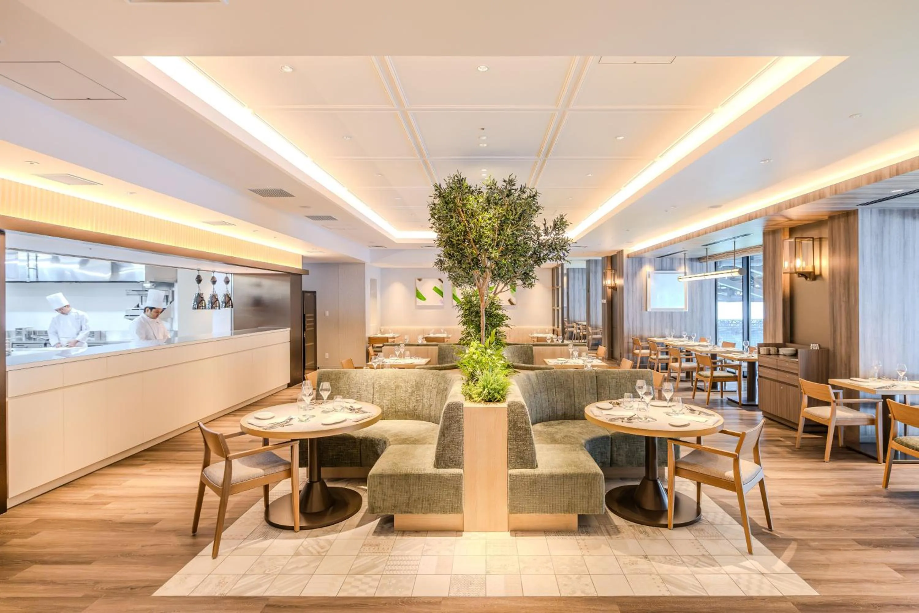 Restaurant/places to eat in Stadium City Hotel Nagasaki