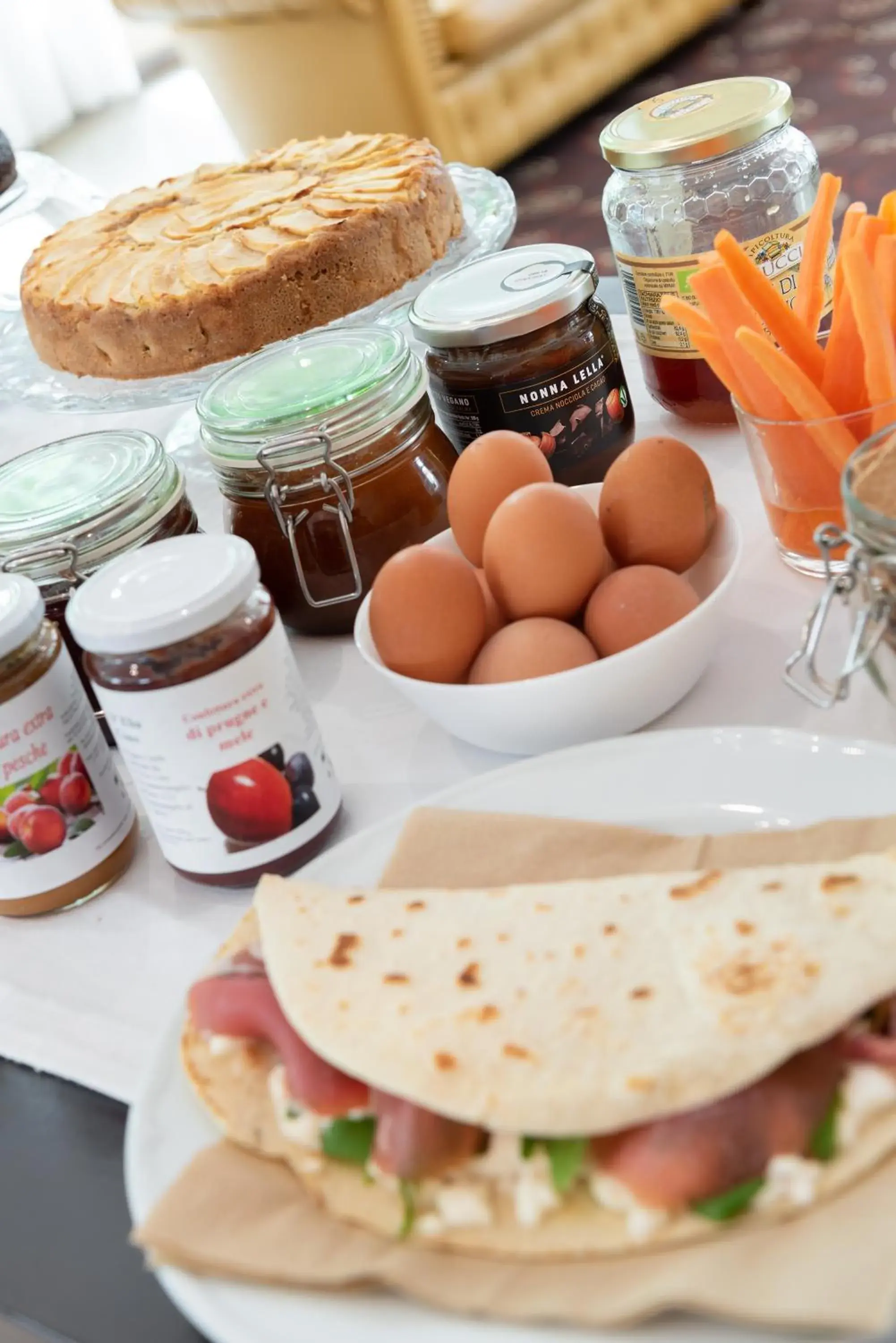 Buffet breakfast in Bio Boutique Hotel XU' - Gruppo Ambienthotels Buffet breakfast in Bio Boutique Hotel XU' - Gruppo Ambienthotels