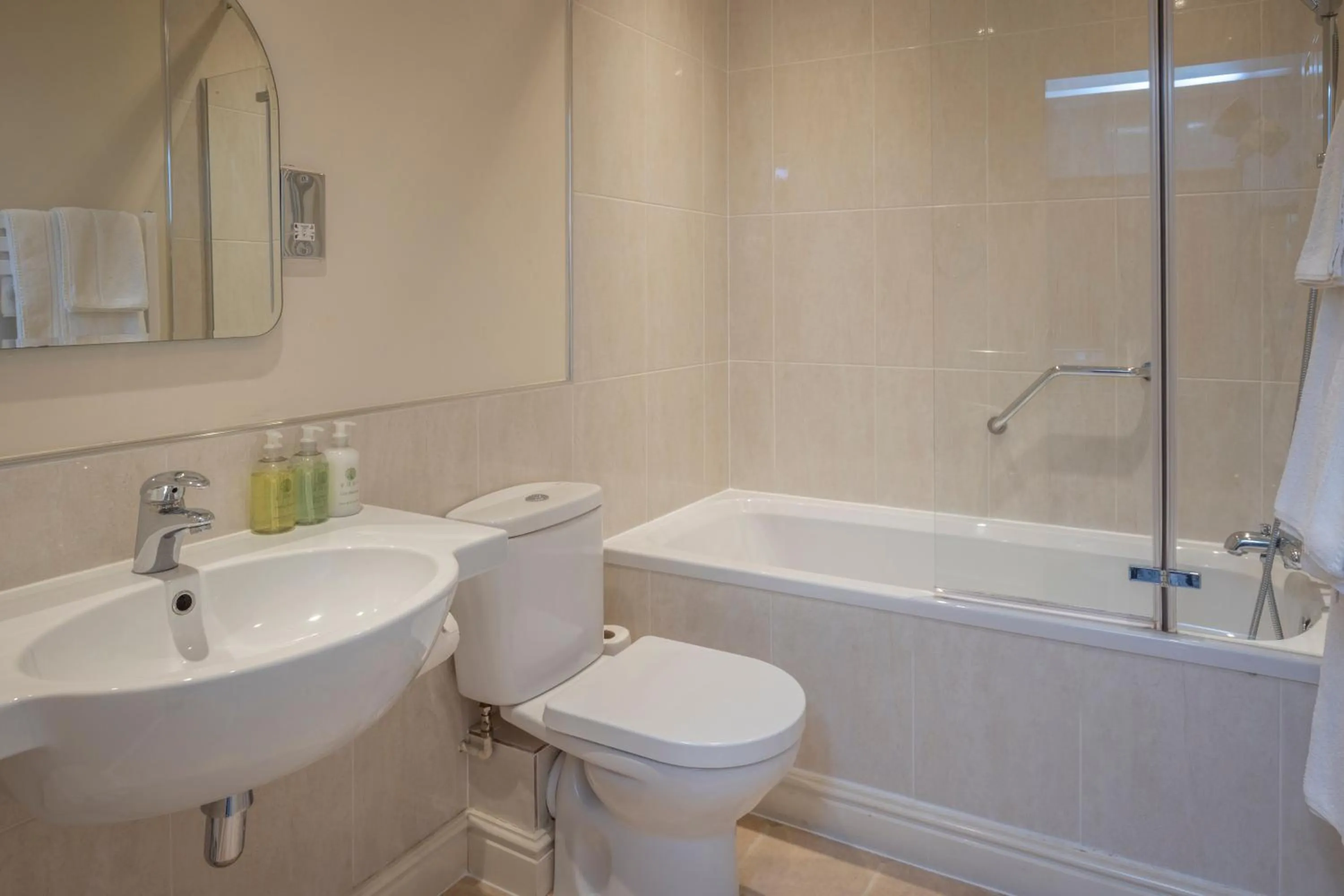 Bathroom in B/W Plus Buxton Lee Wood Hotel