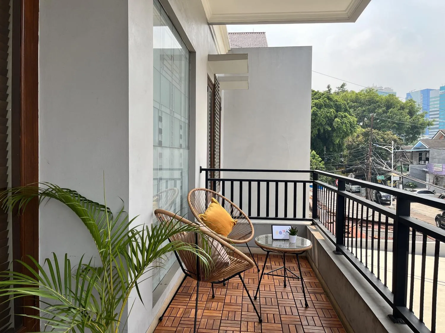 Area and facilities in Cove Melita