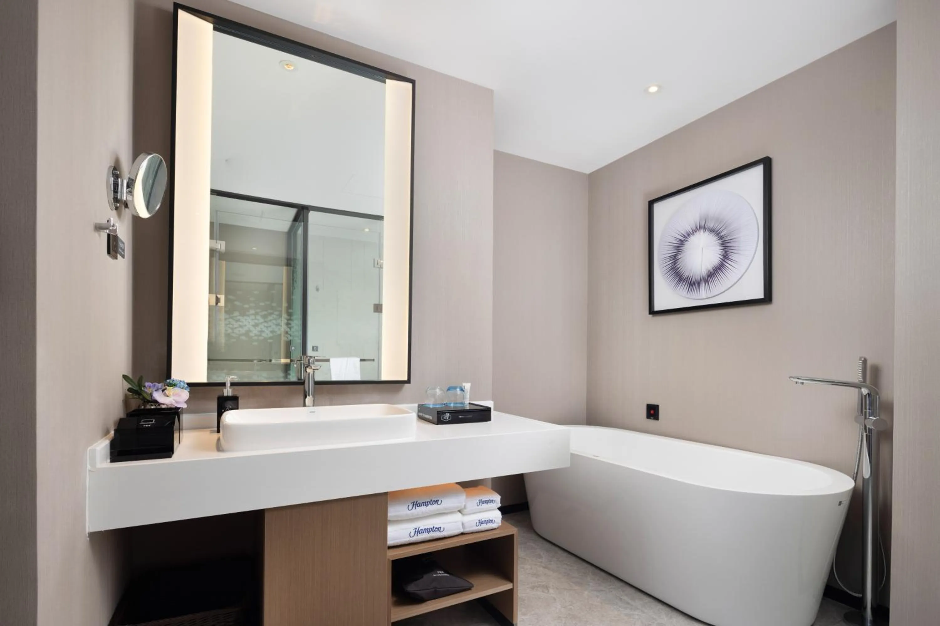 Bathroom in Hampton By Hilton Foshan Shunde Chencun