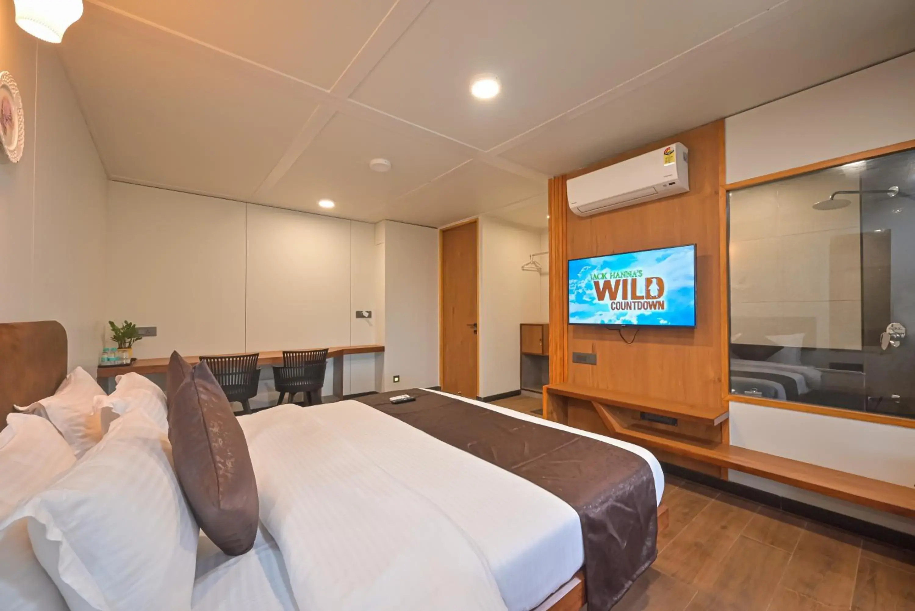 Communal lounge/ TV room, Bed in Bliss Nirvana Resort, Lonavala Communal lounge/ TV room, Bed in Bliss Nirvana Resort, Lonavala