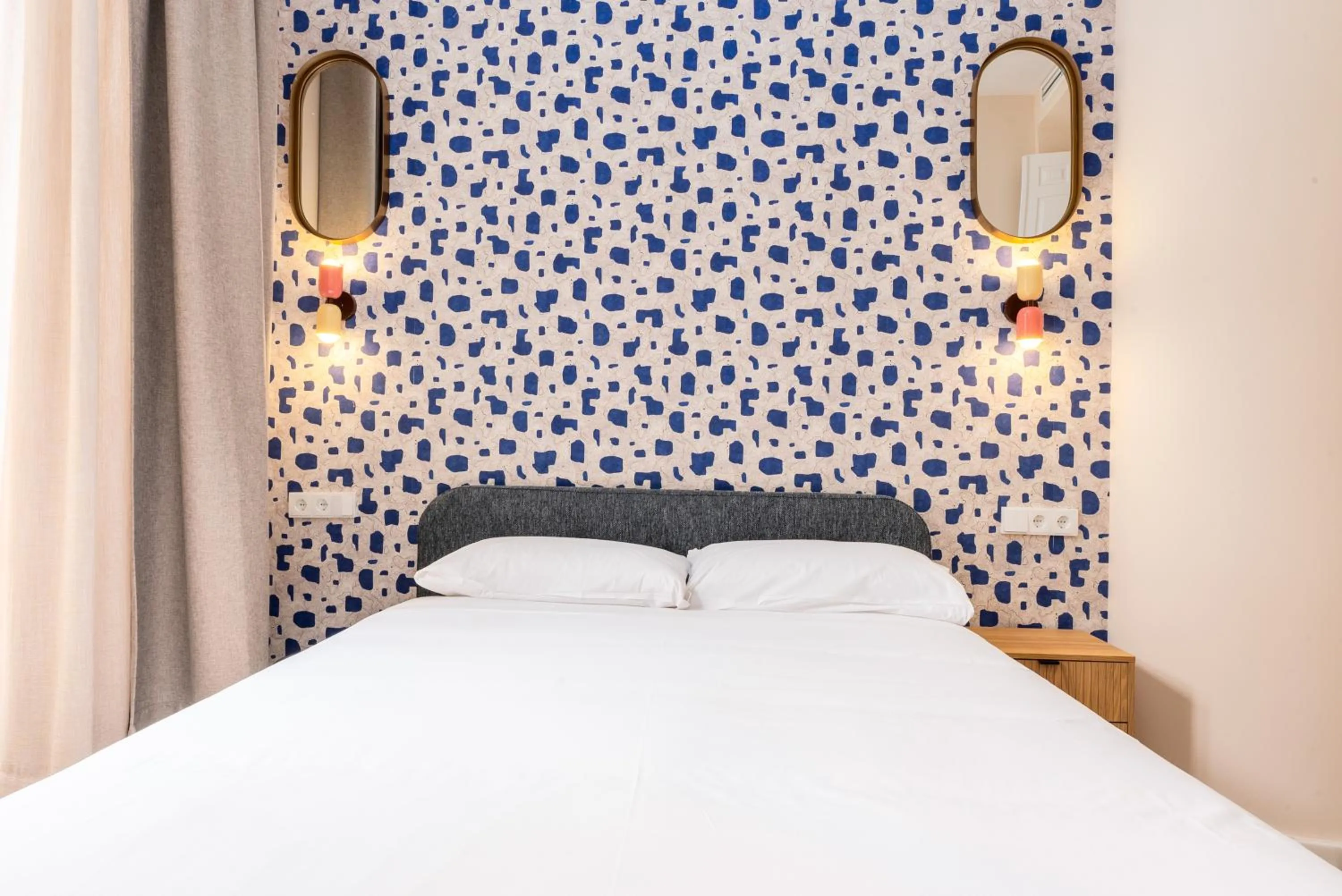 Bedroom, Bed in Smartr Malaga Centro