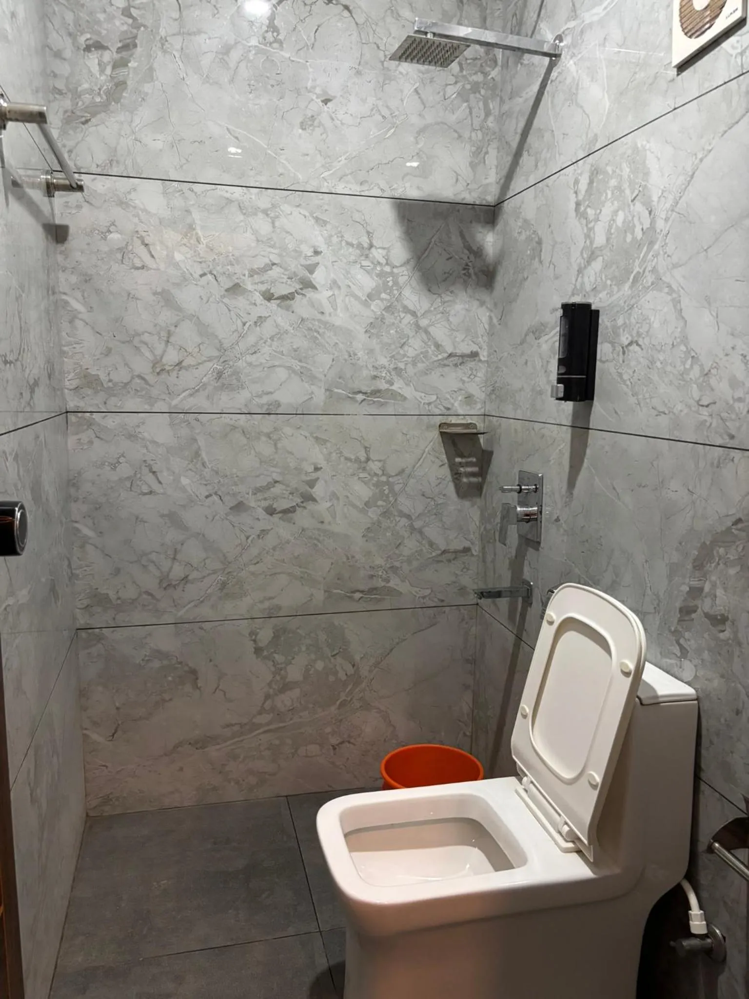 Shower in Panakal Residency, Fort Kochi