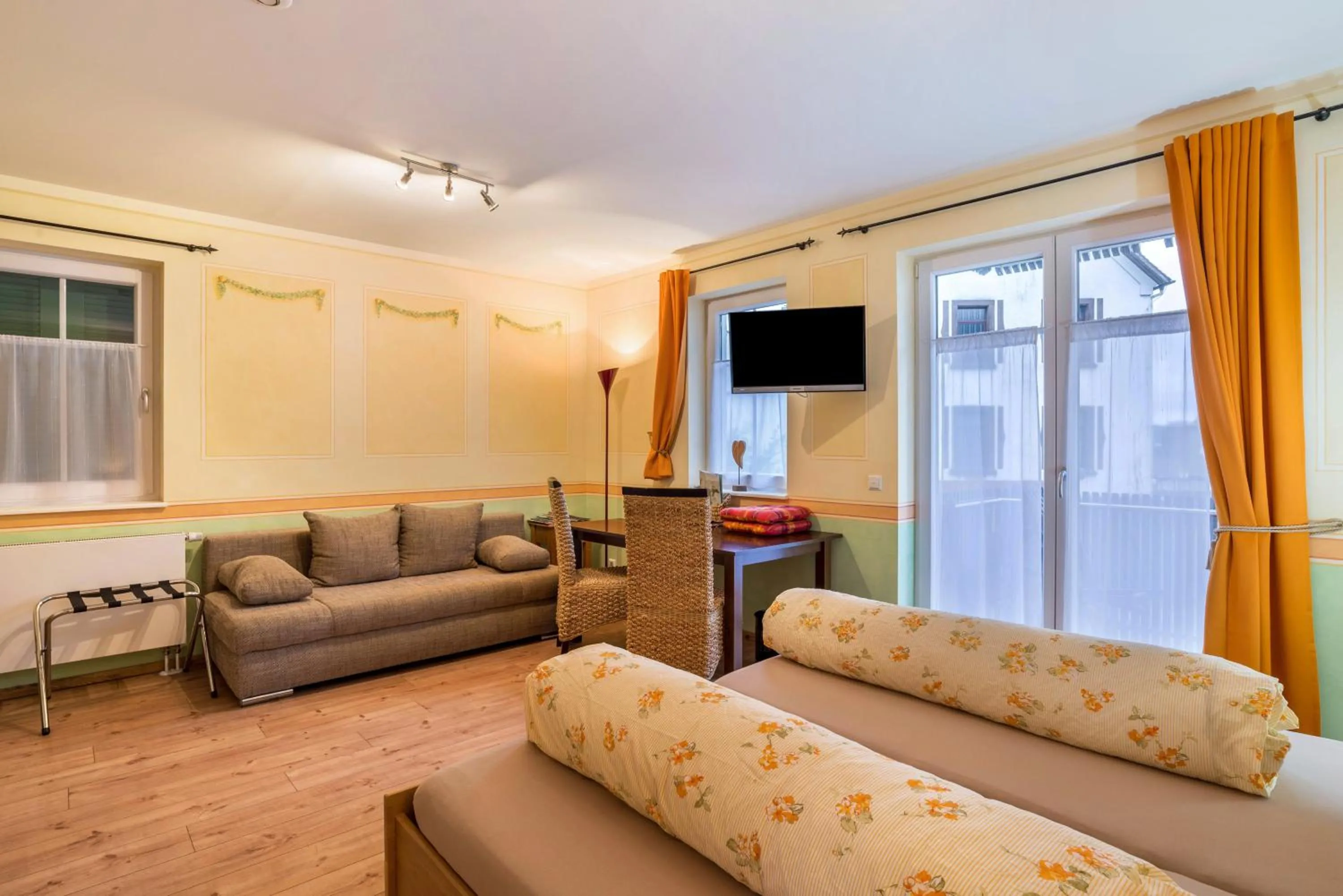 TV and multimedia in SCHUSTERjunge Aparthotel