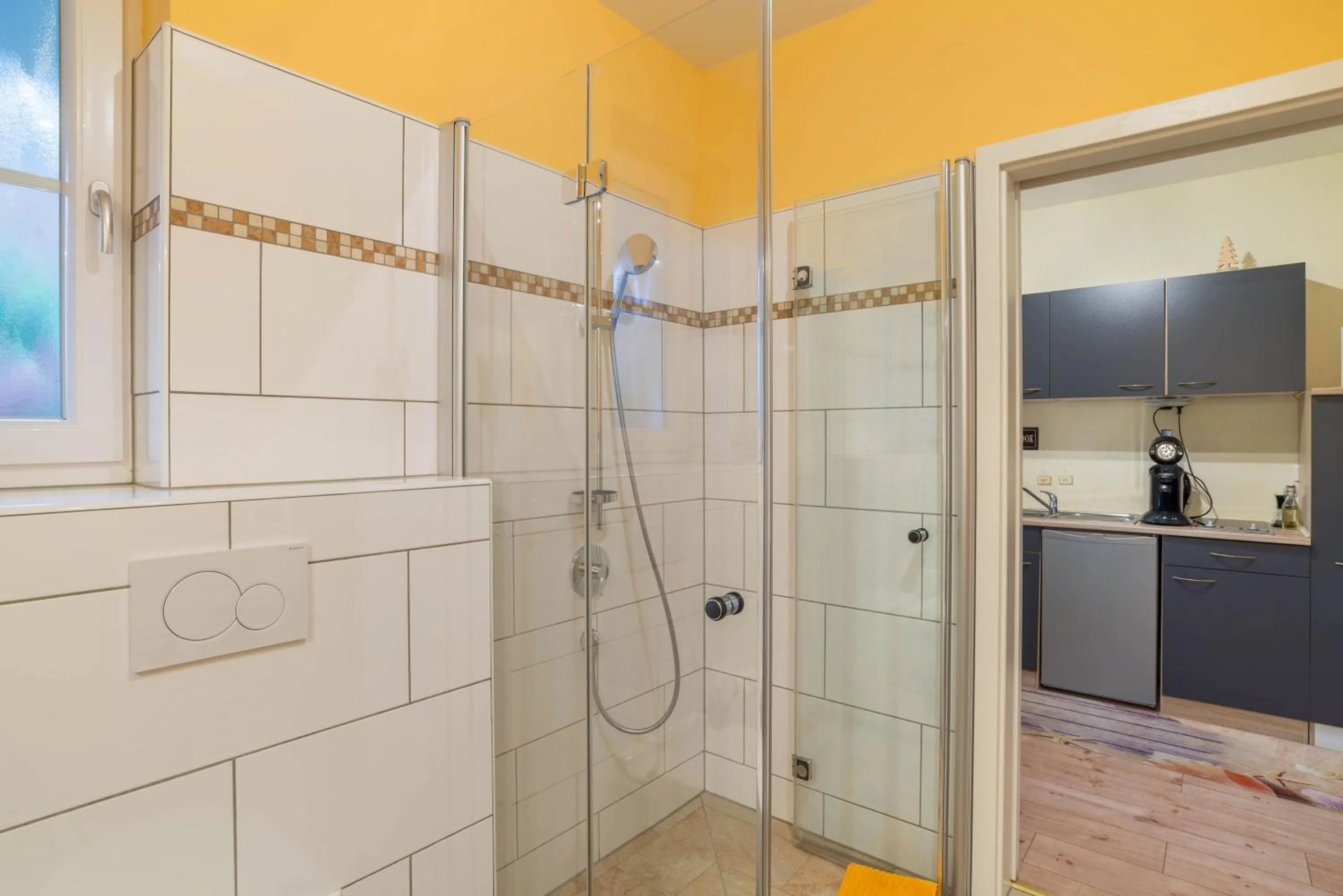 Shower in SCHUSTERjunge Aparthotel