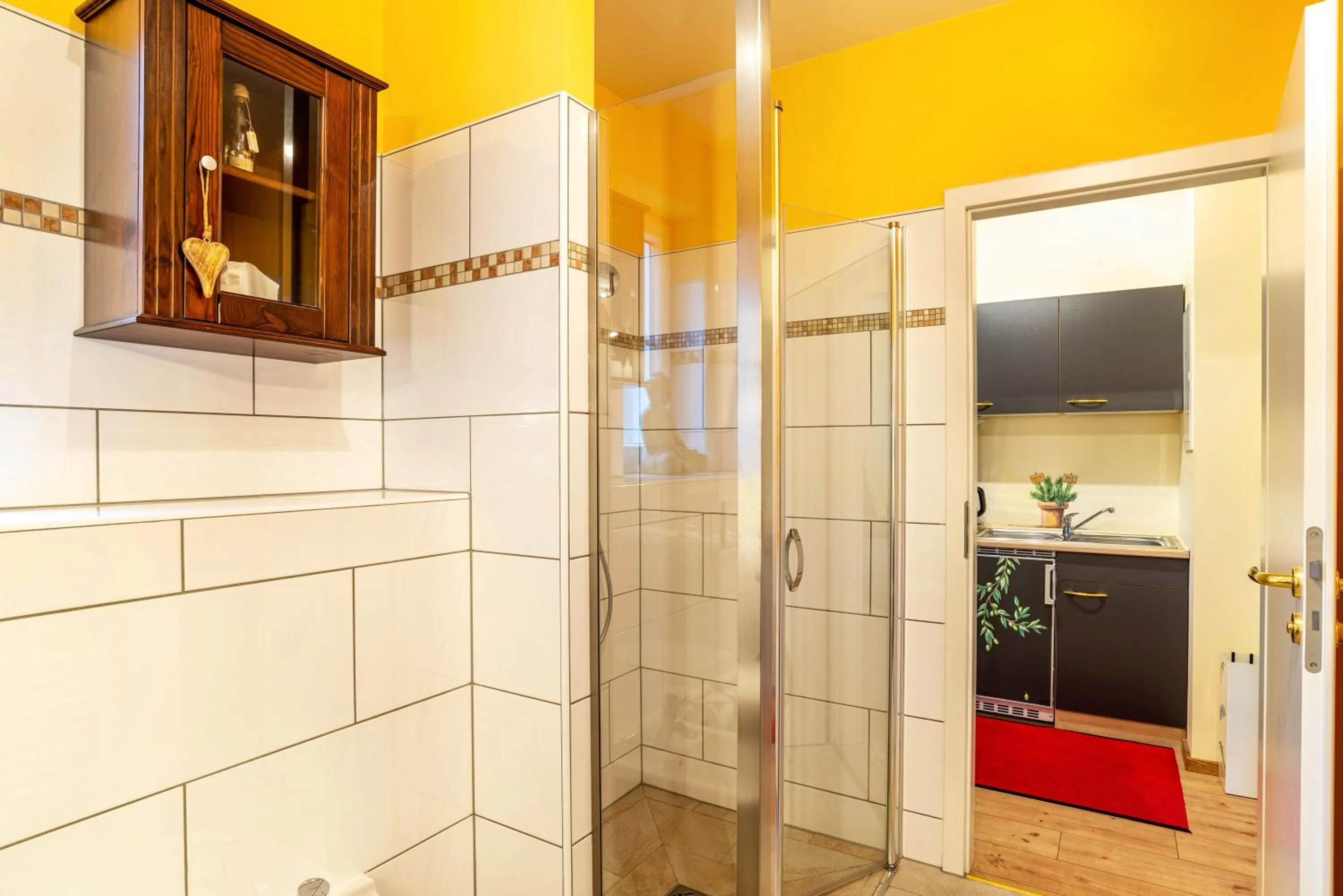 Shower in SCHUSTERjunge Aparthotel