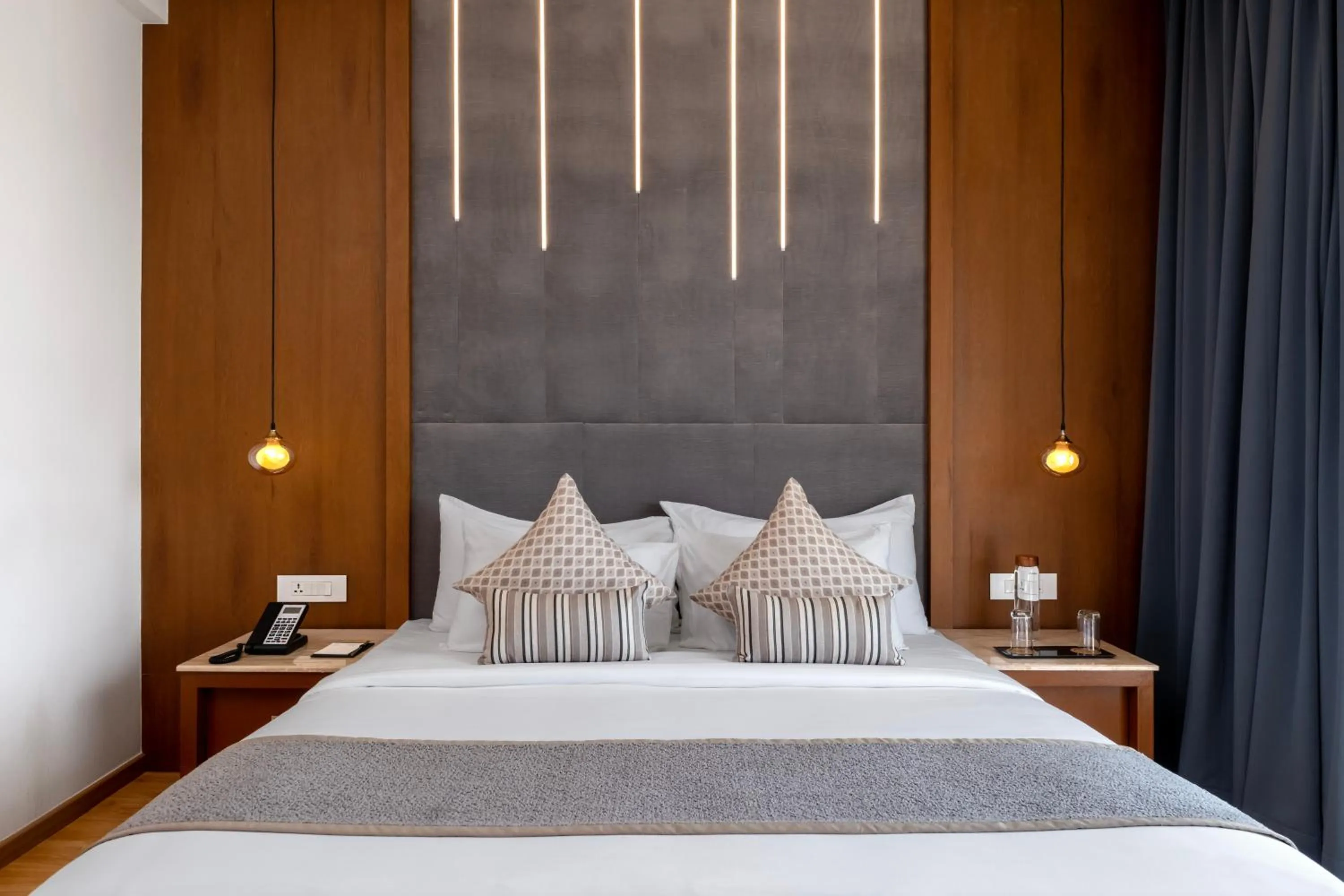 Photo of the whole room, Bed in TIARA by MPS