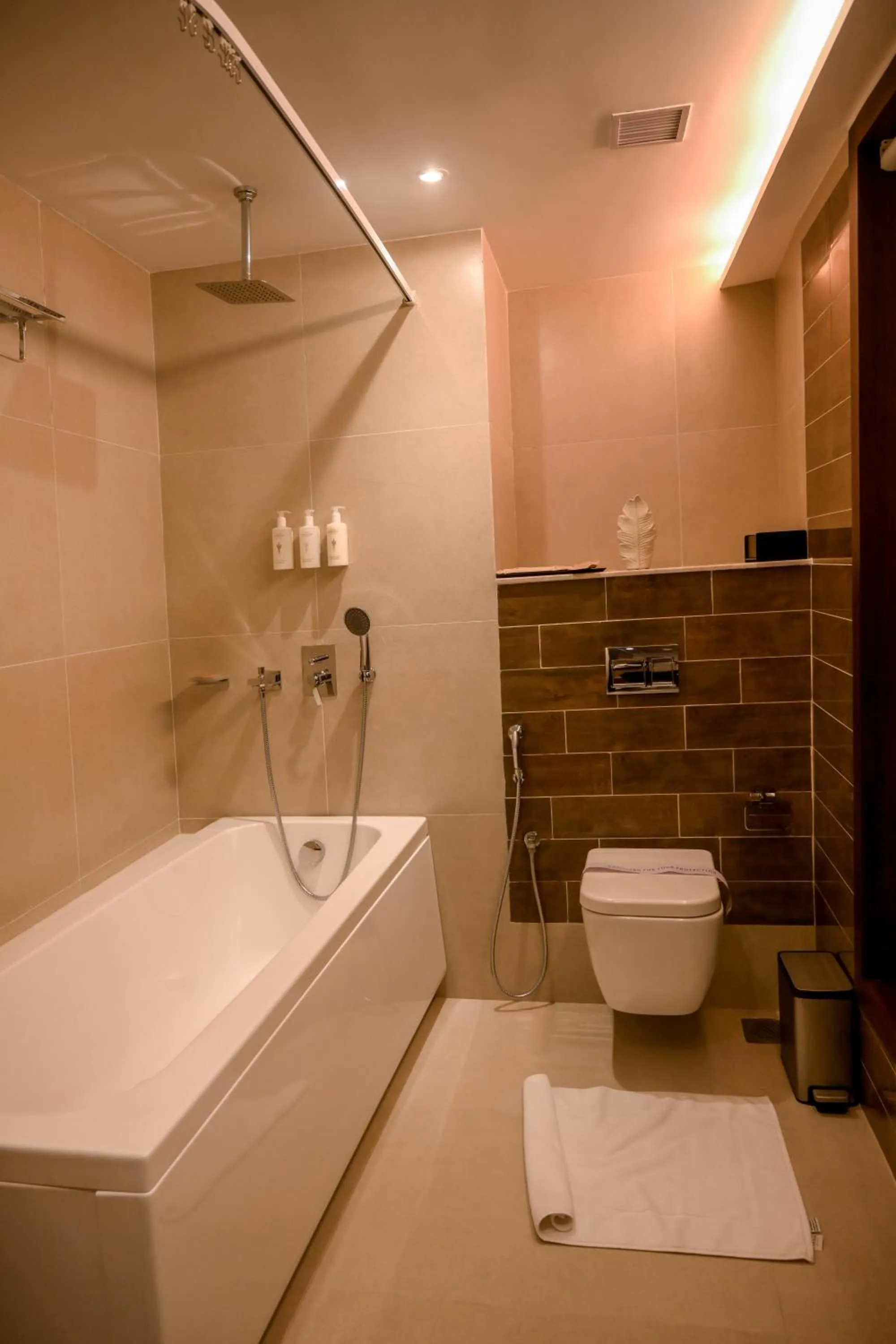 Shower in TIARA by MPS