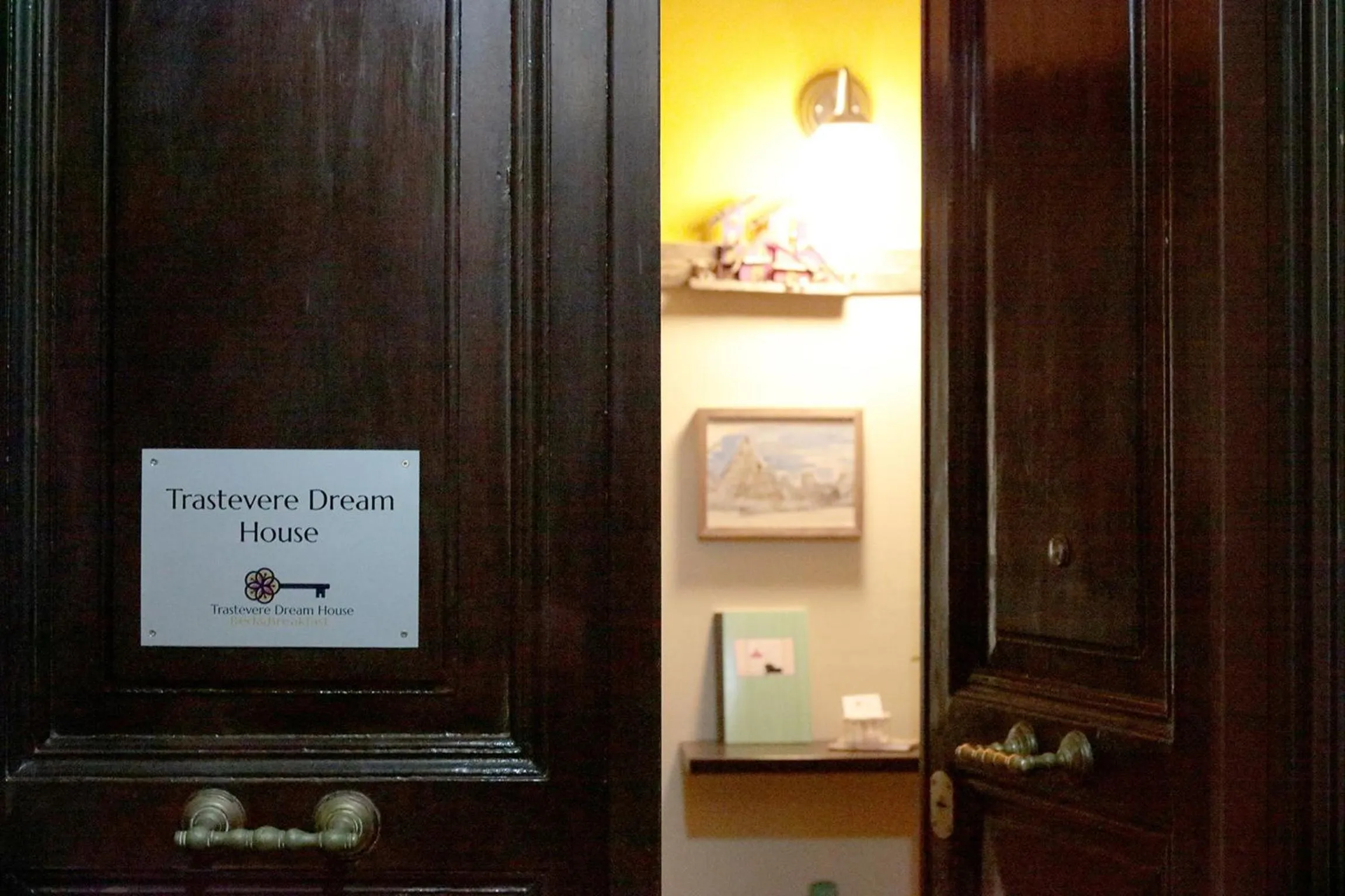 Property logo or sign in Trastevere Dream House