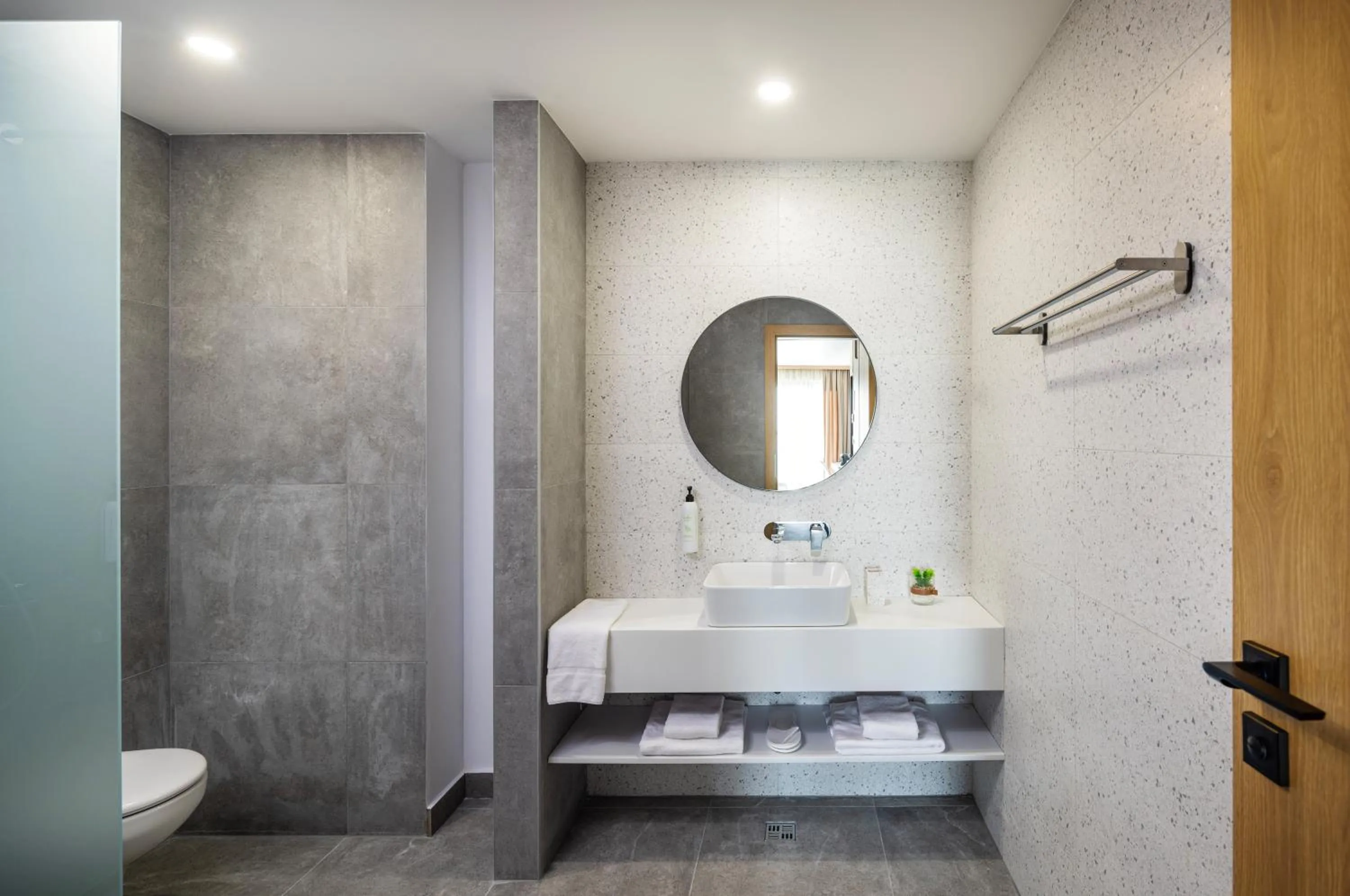 Bathroom in B1 Downtown Hotel