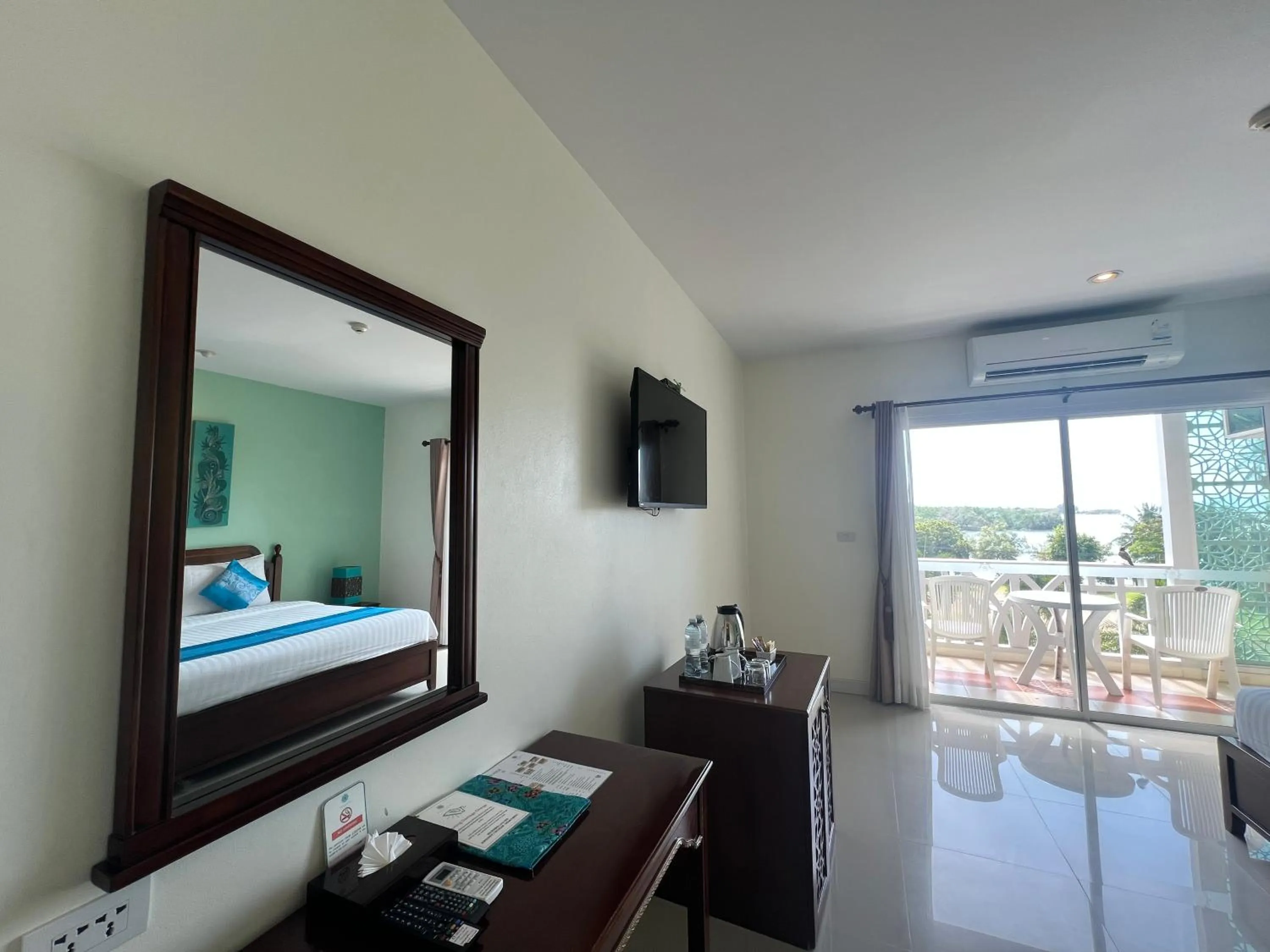 Bed in Krabi Front Bay Resort