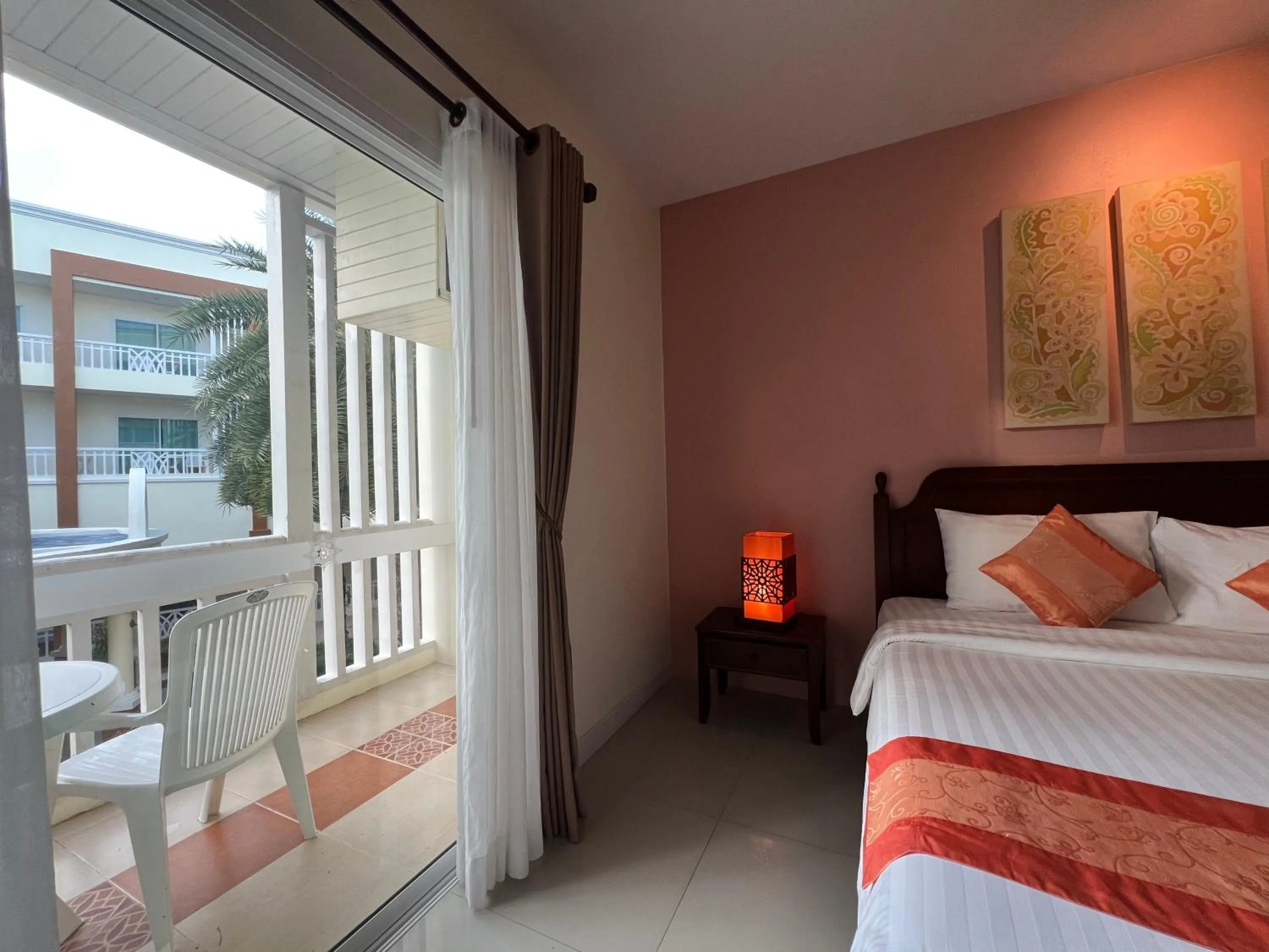 Bed in Krabi Front Bay Resort