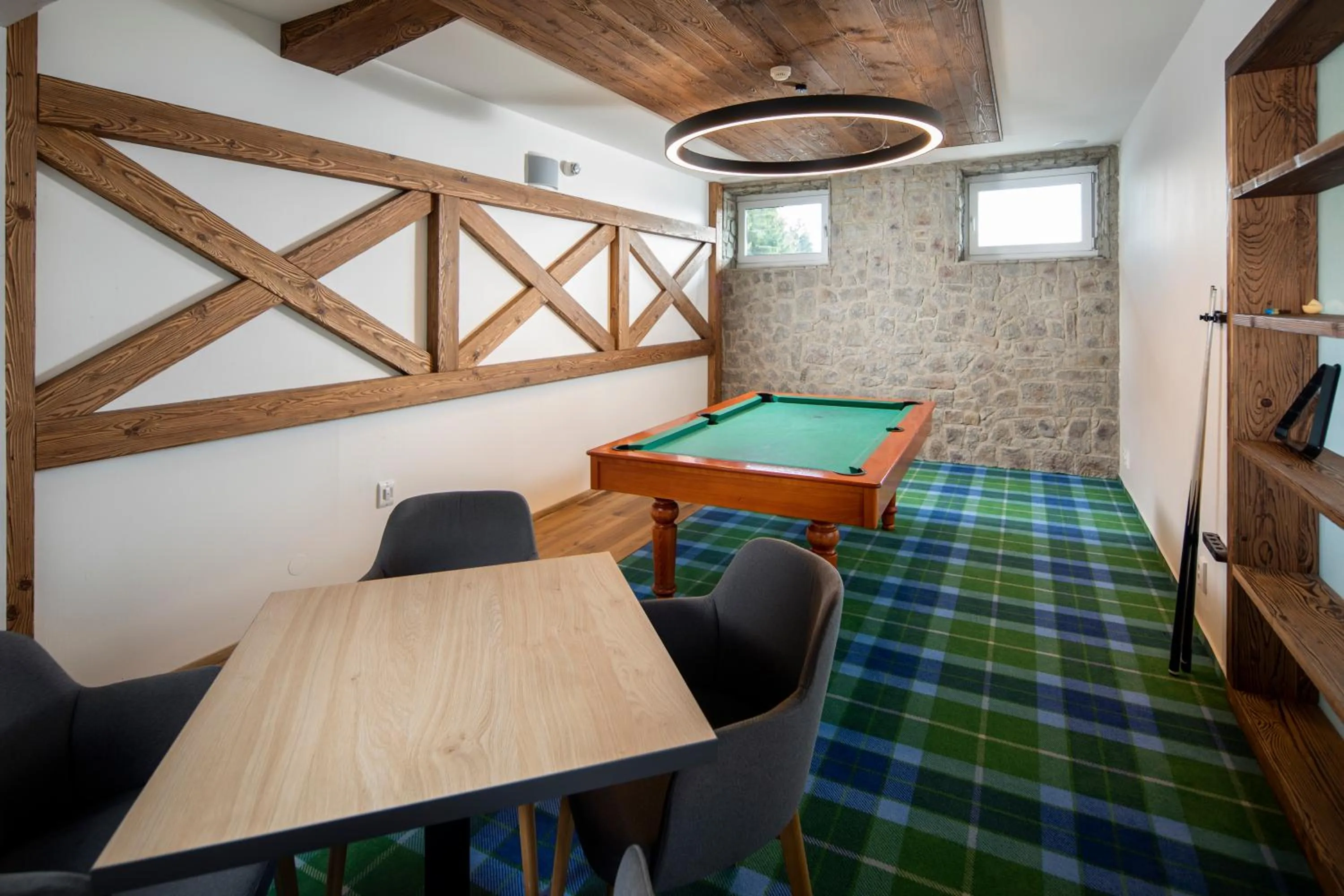 Communal lounge/ TV room in Hotel Granit Smrekovica