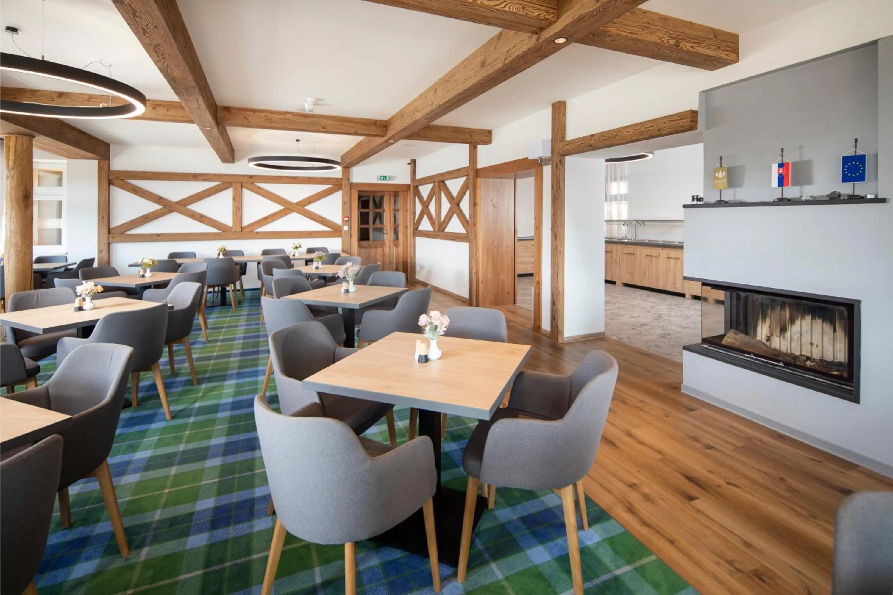 Restaurant/places to eat in Hotel Granit Smrekovica