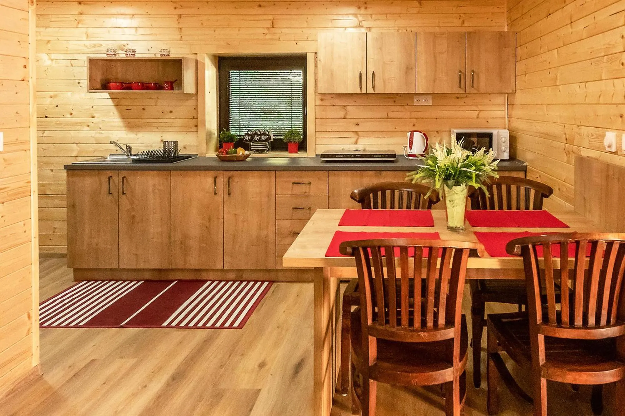 Kitchen or kitchenette in Hotel Granit Smrekovica