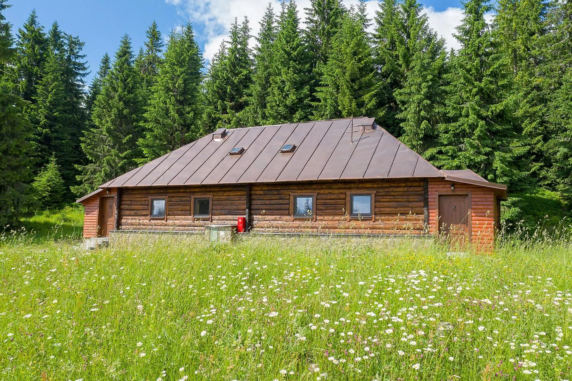 Property building in Hotel Granit Smrekovica