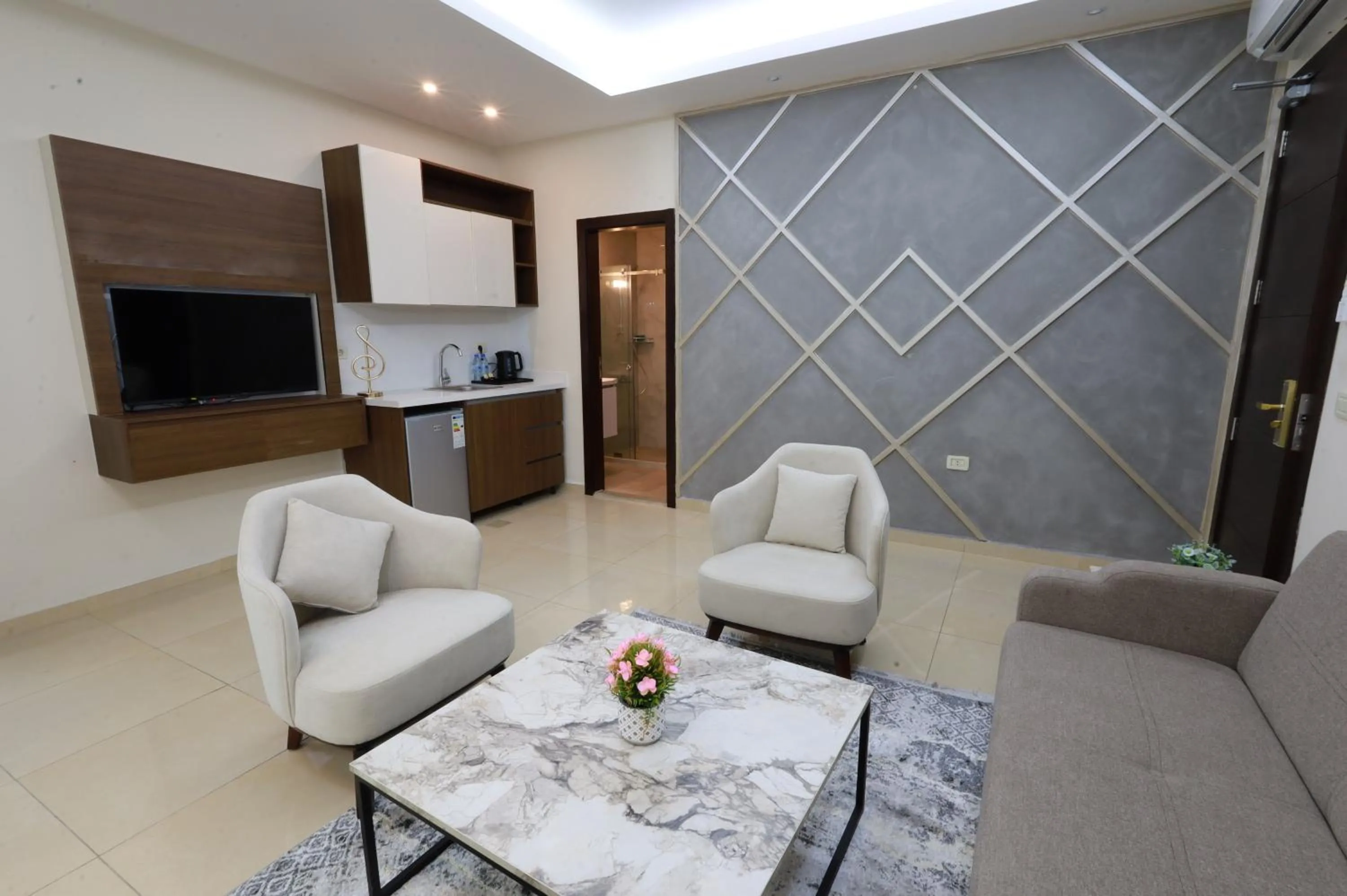 Palm Boutique Suites Hotel