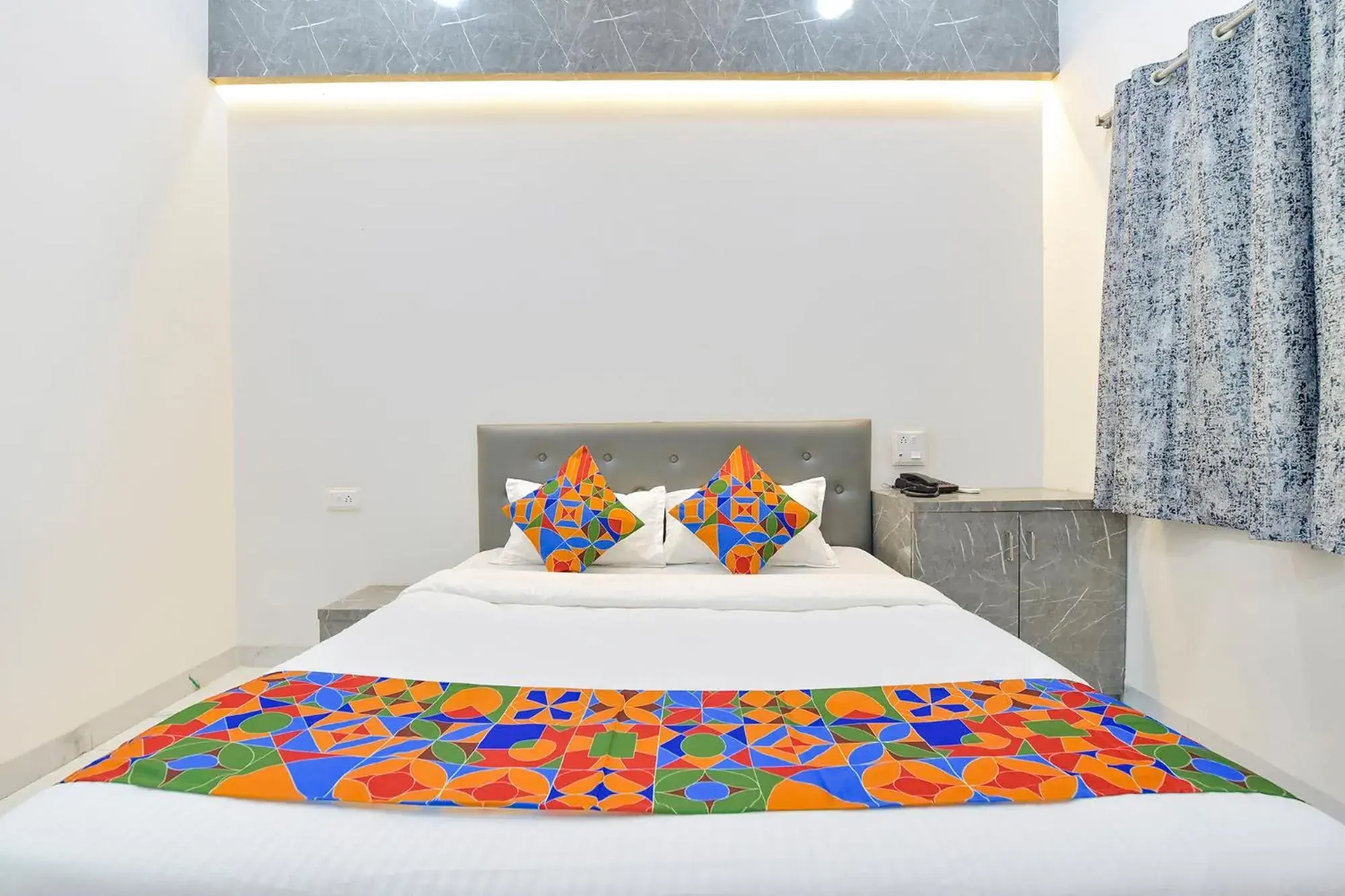 Bed in FabHotel Grand Embassy Bed in FabHotel Grand Embassy