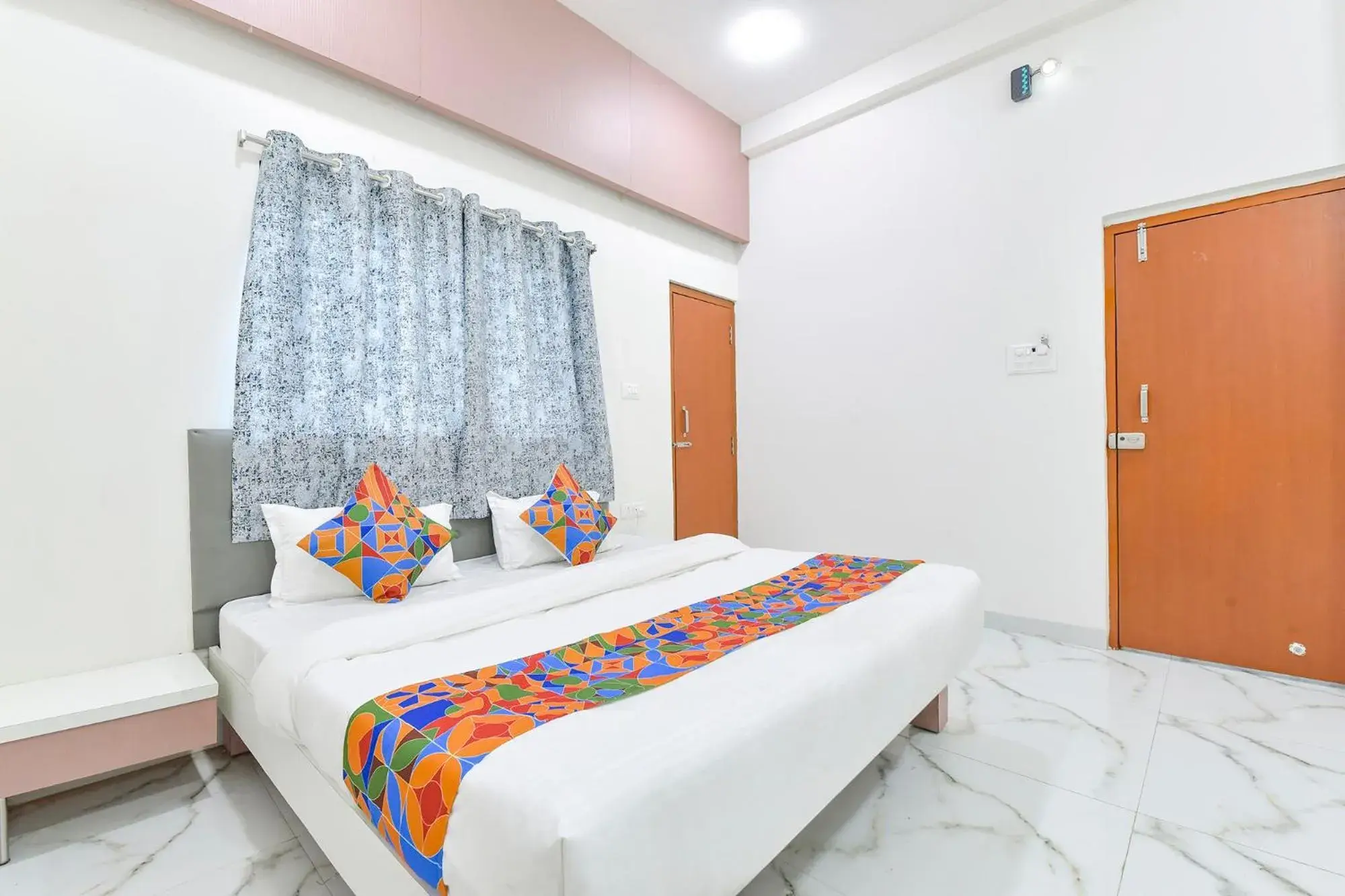 Bed in FabHotel Grand Embassy Bed in FabHotel Grand Embassy