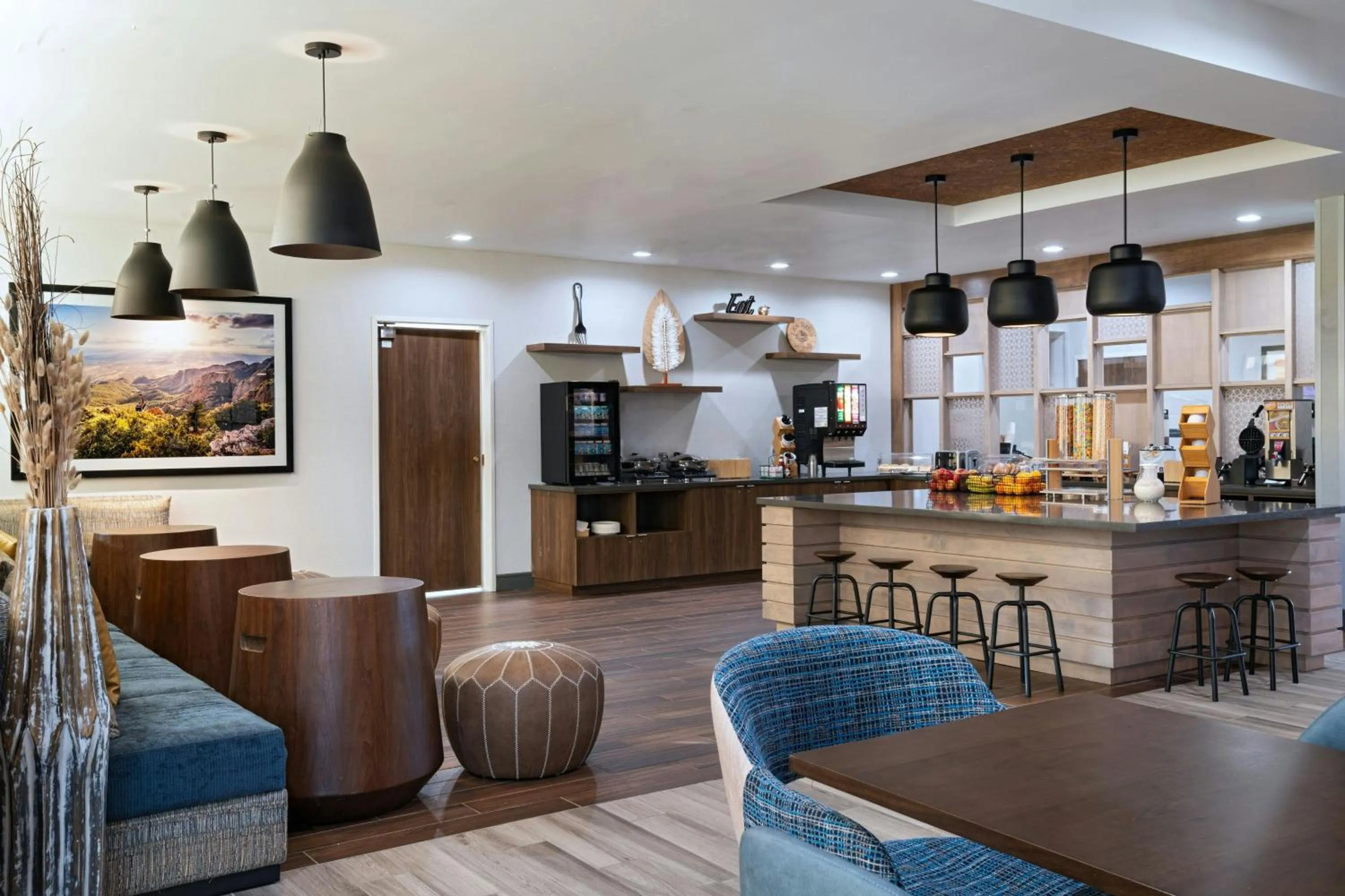 Breakfast in Fairfield by Marriott Inn & Suites Albuquerque Uptown