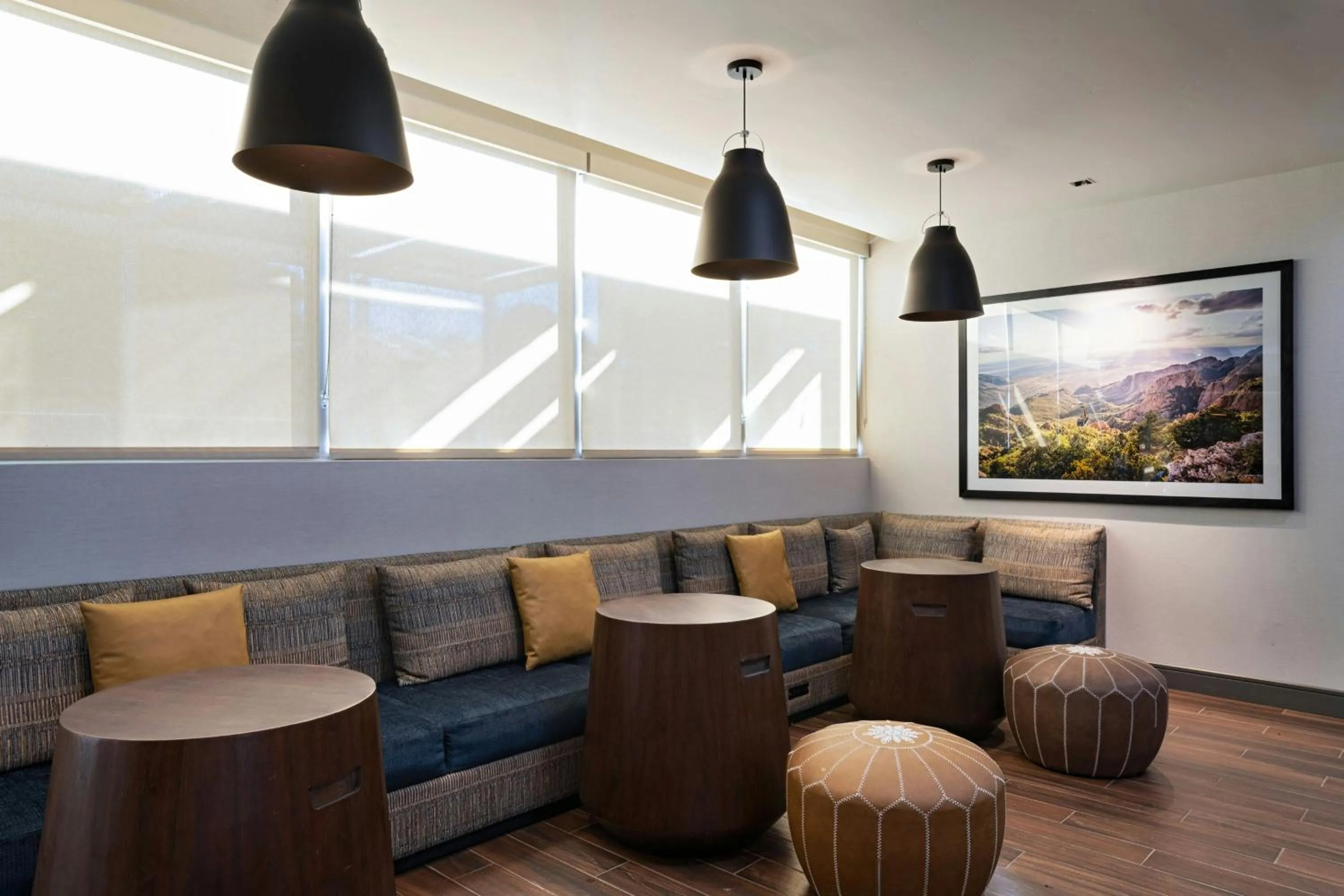 Breakfast in Fairfield by Marriott Inn & Suites Albuquerque Uptown