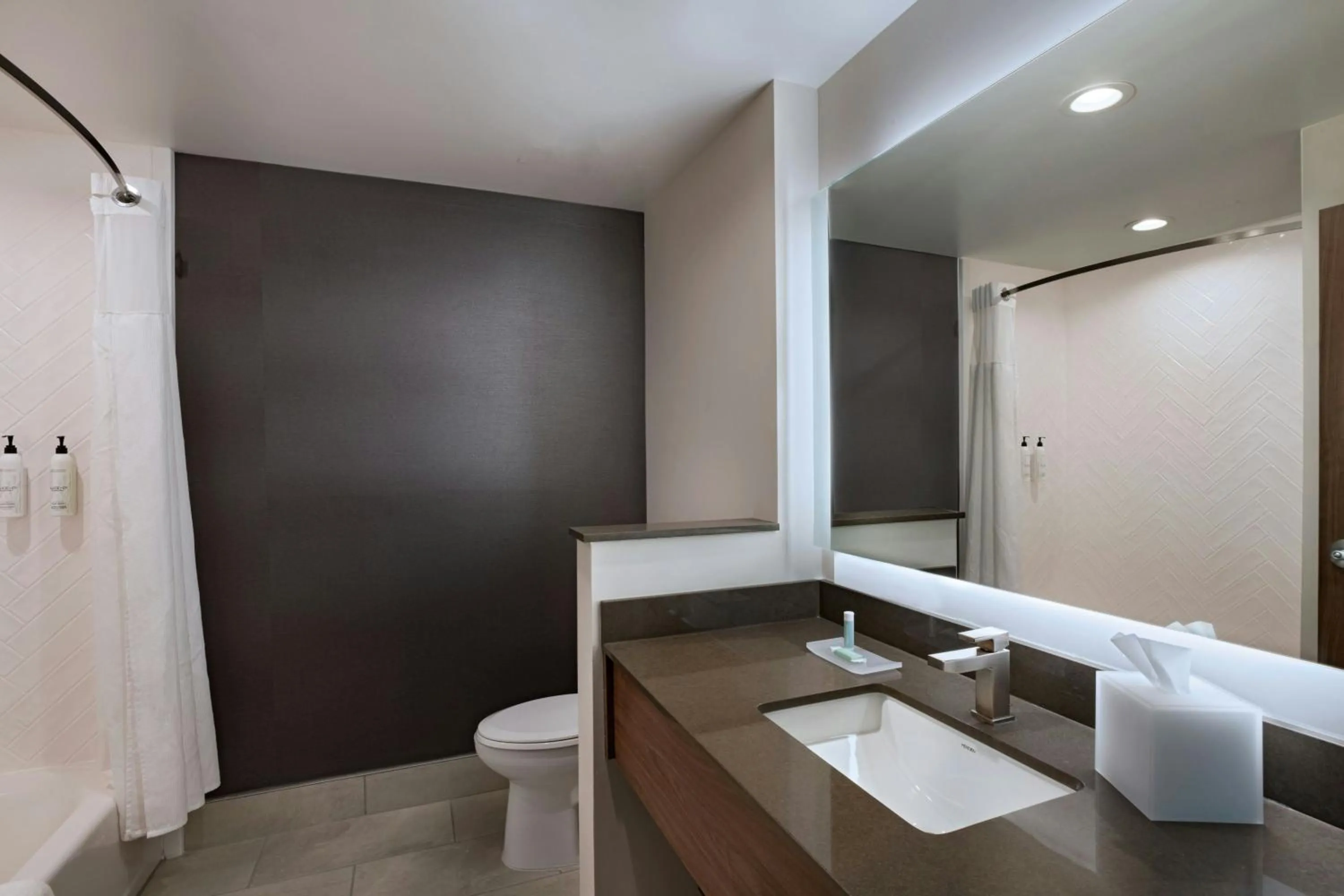 Bathroom in Fairfield by Marriott Inn & Suites Albuquerque Uptown