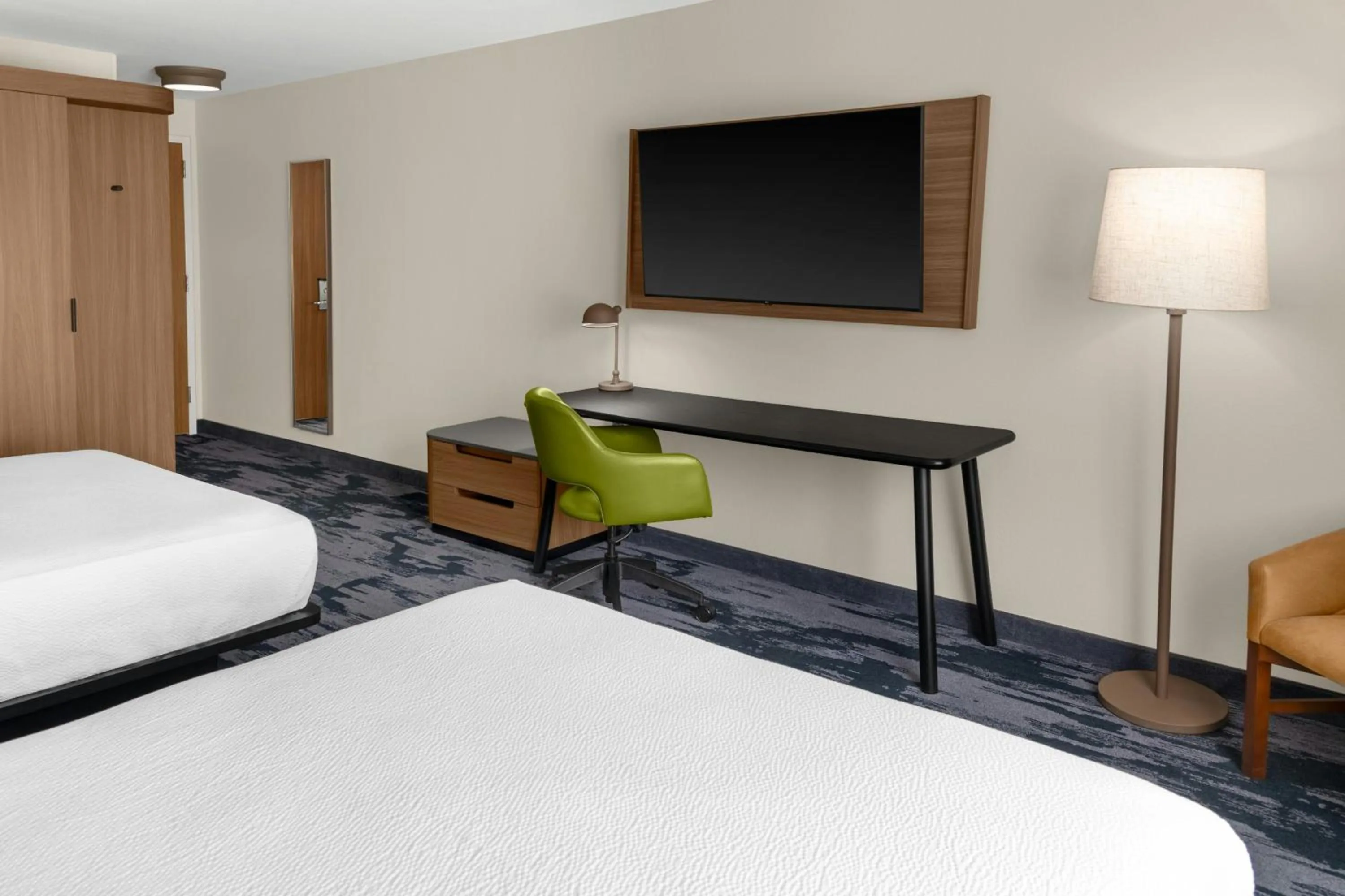 Photo of the whole room, Bed in Fairfield by Marriott Inn & Suites Norwalk
