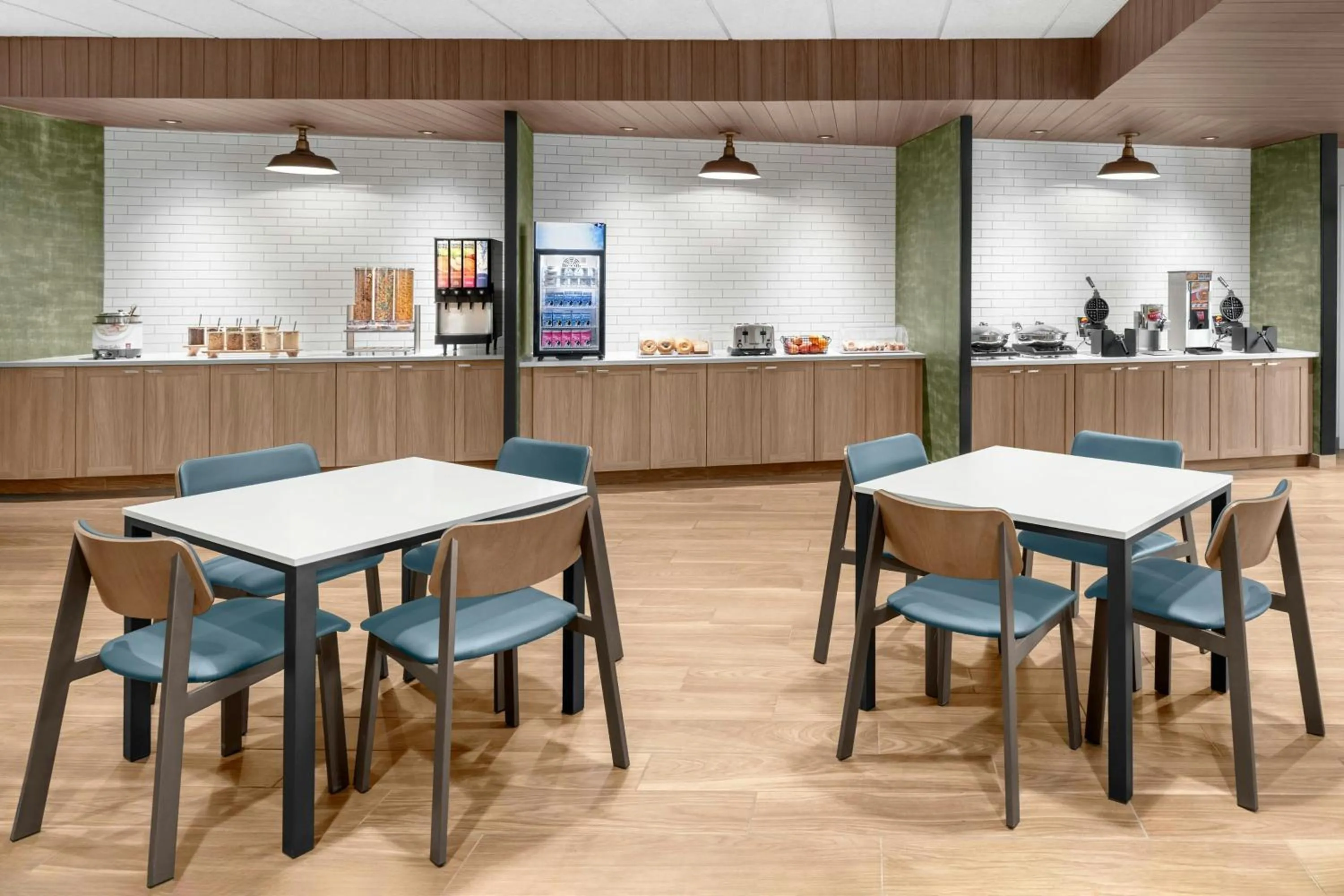 Breakfast in Fairfield by Marriott Inn & Suites Norwalk