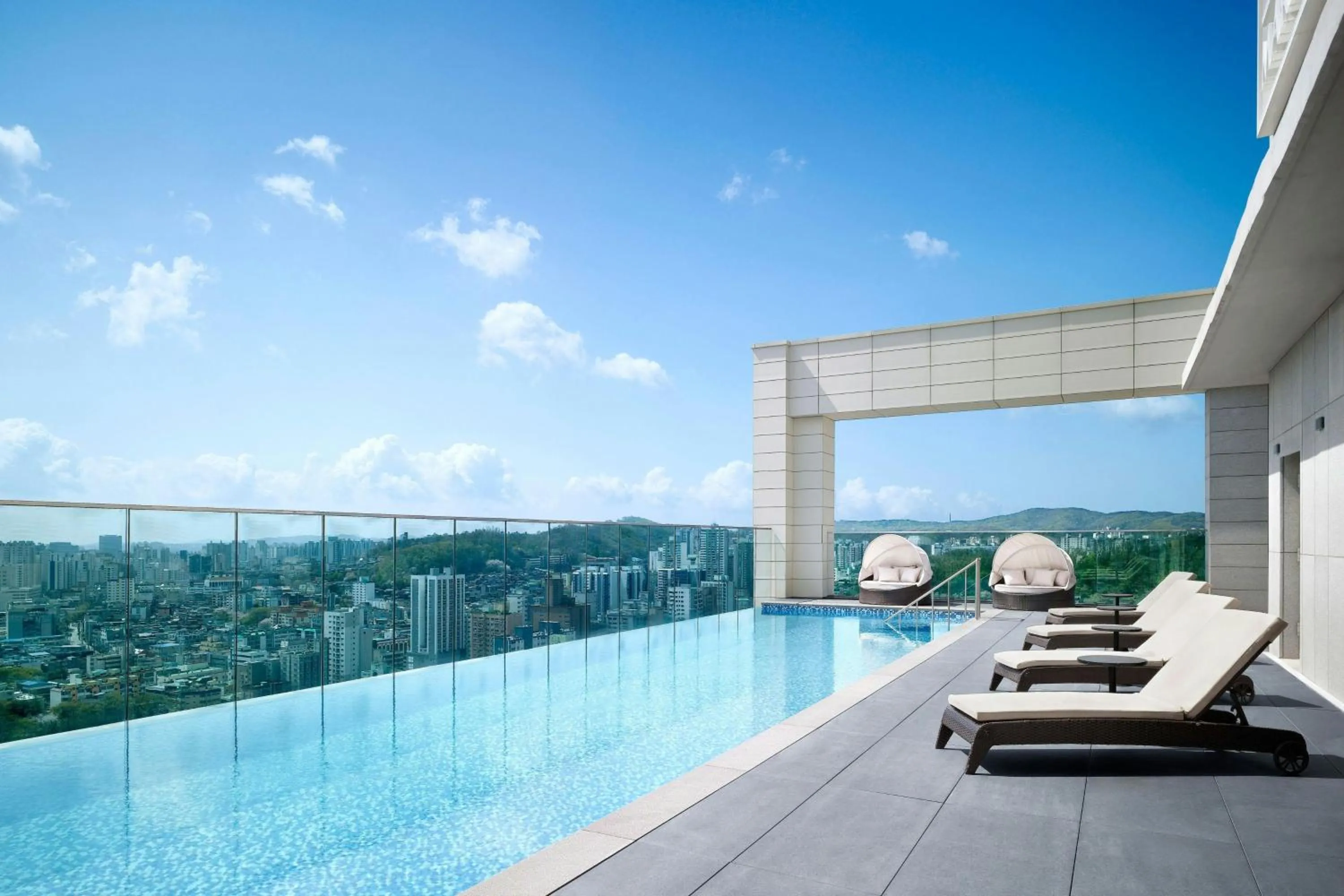 Swimming pool in AC Hotel by Marriott Seoul Geumjeong