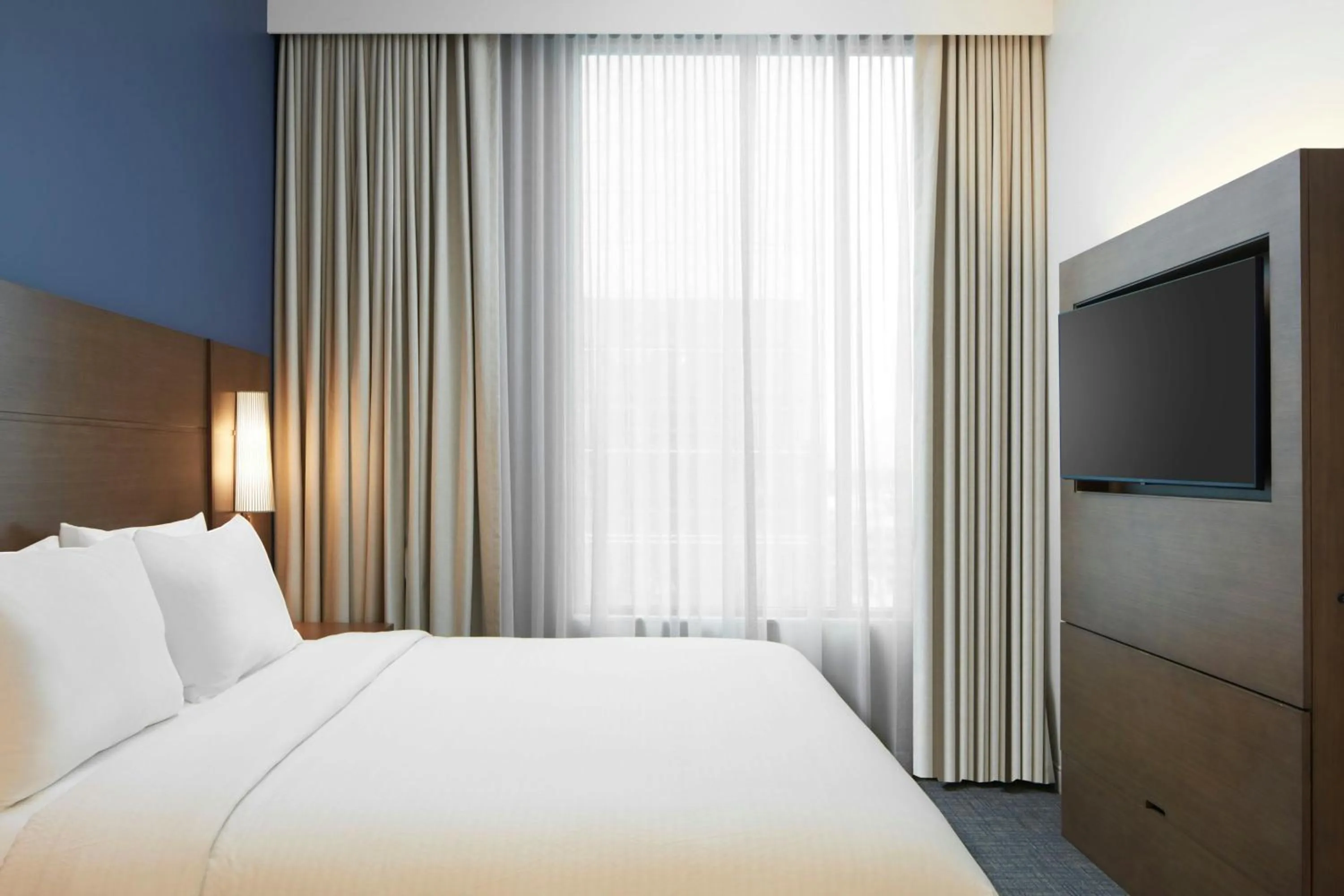 Bedroom, Bed in Residence Inn by Marriott Reston