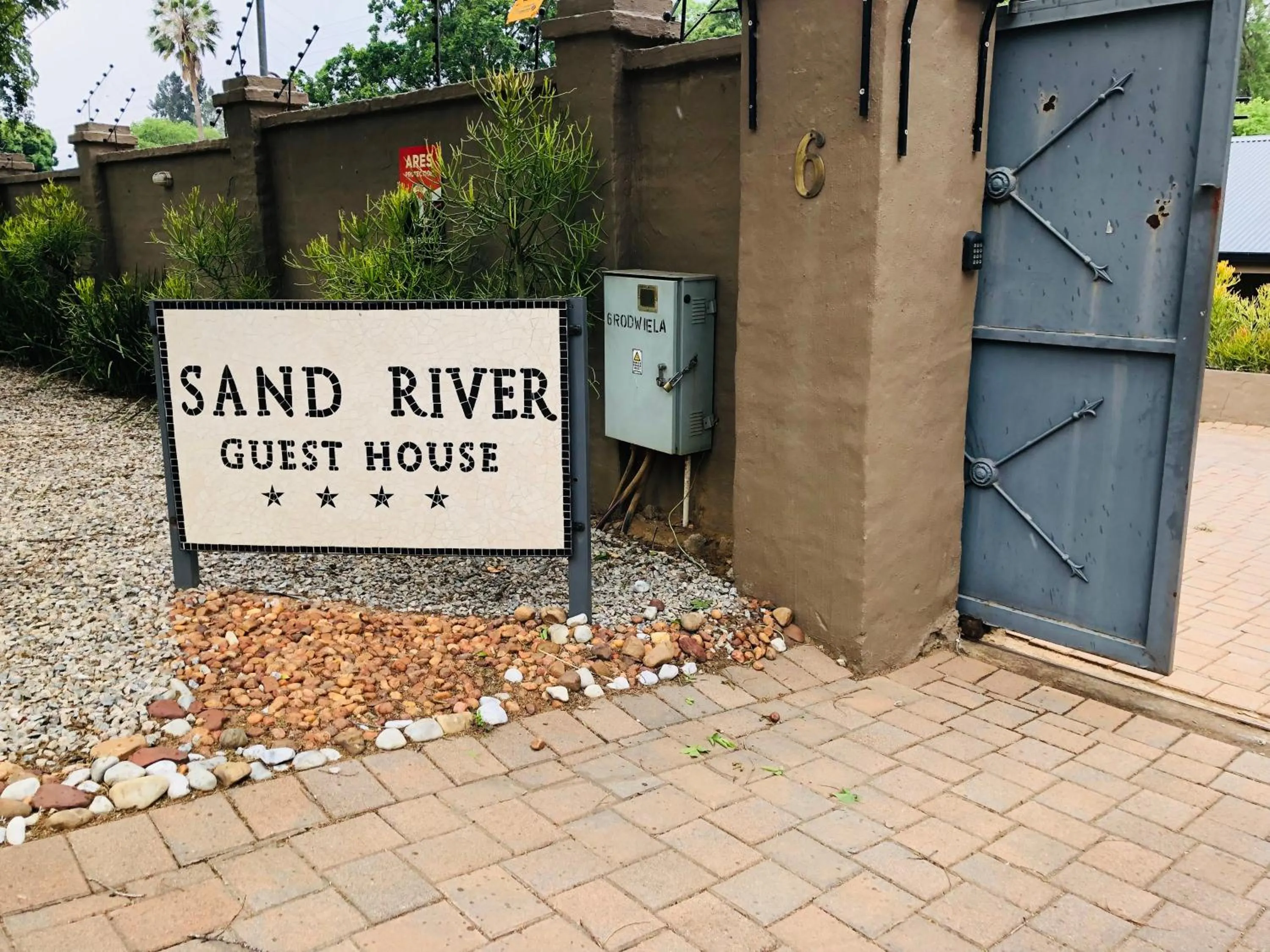 Sand River Guest House