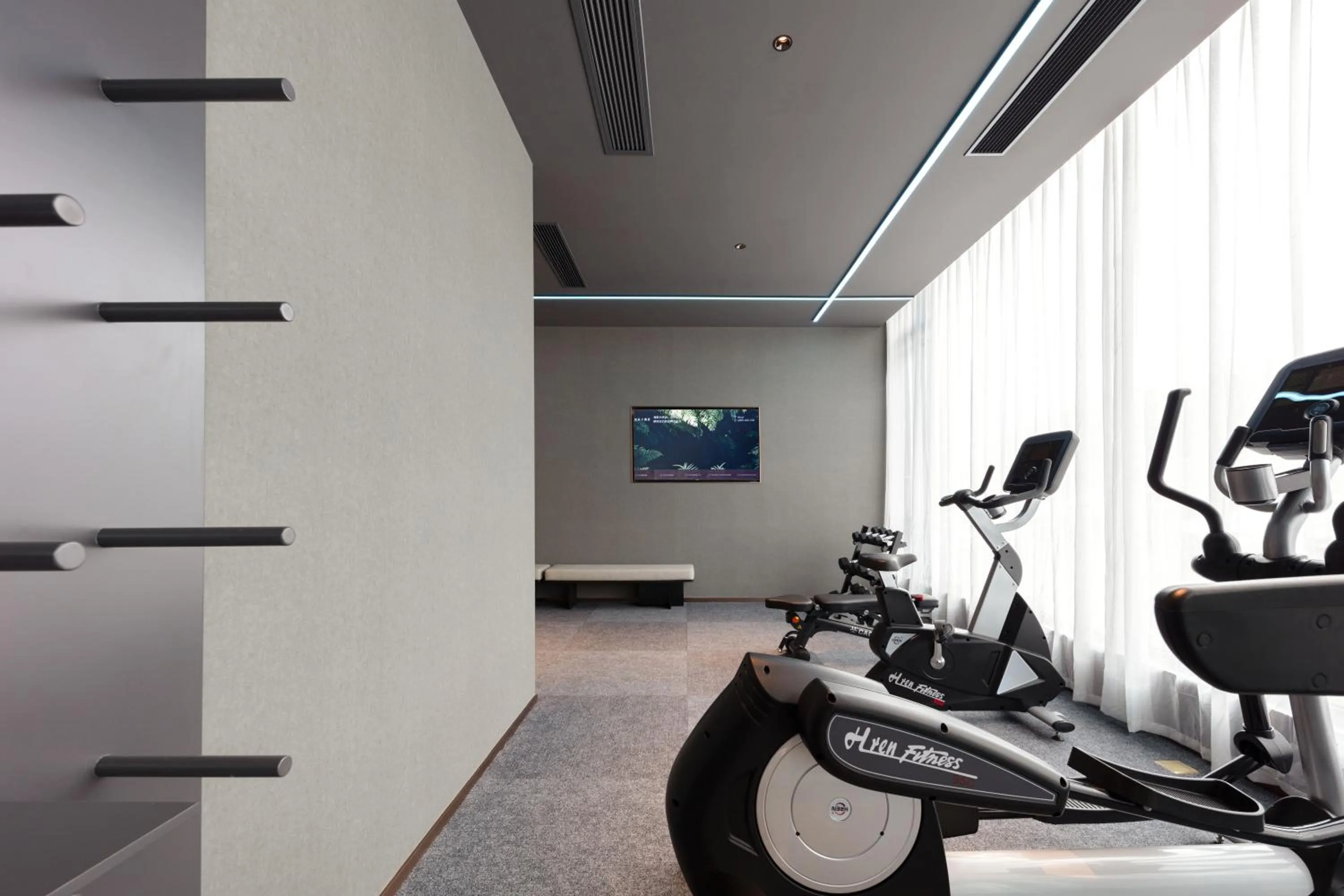 Fitness centre/facilities in Atour X Hotel Shanghai Songjiang Ronglei East Road