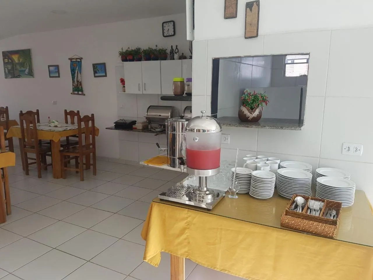 Buffet breakfast in Pousada Privê Maré Alta