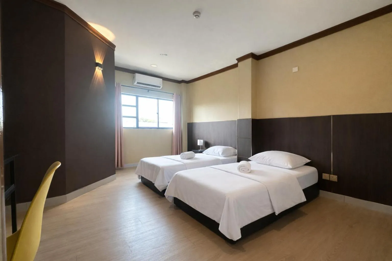 Bed in Tanjong Subang Jaya - Self Check-In