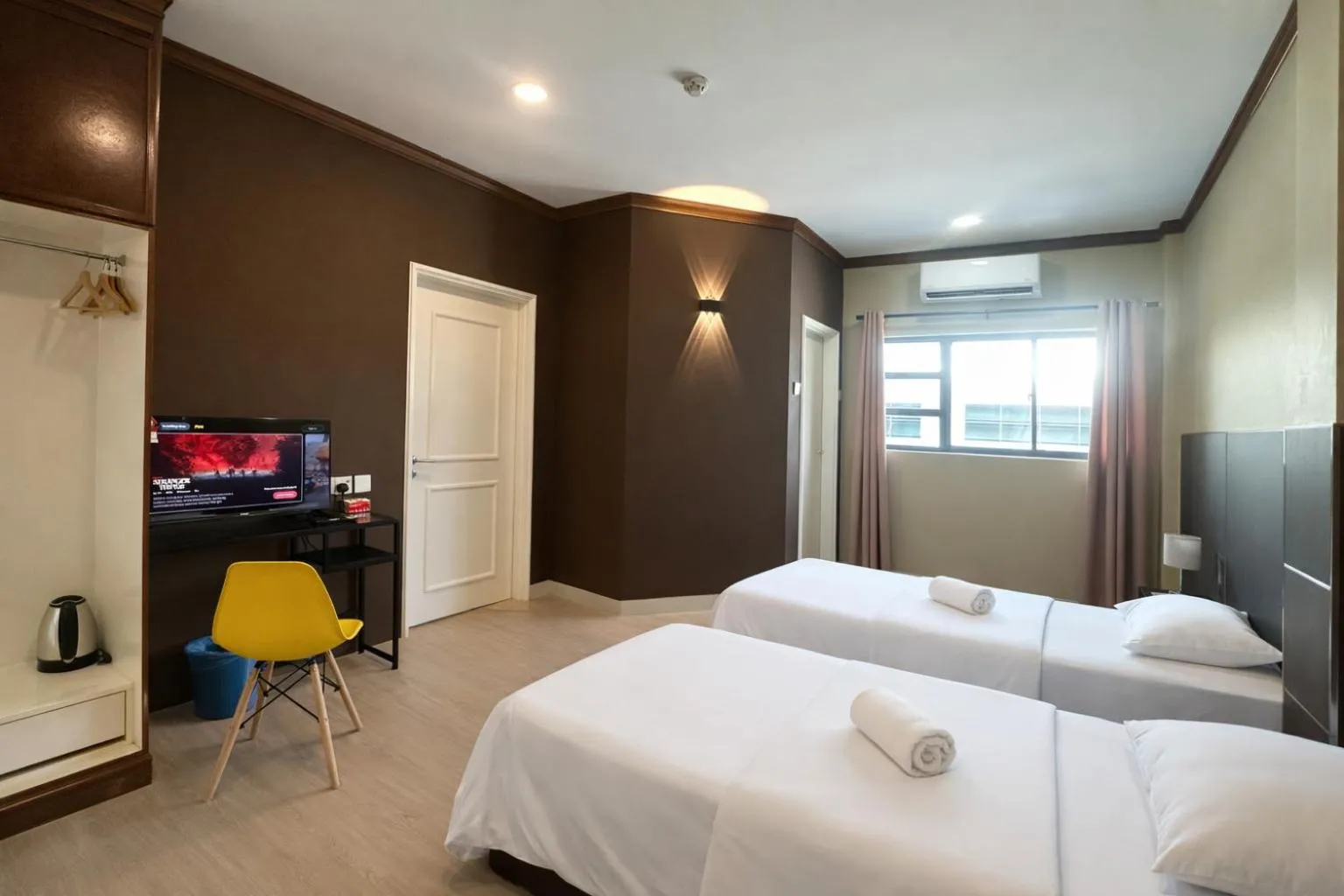 Bed in Tanjong Subang Jaya - Self Check-In