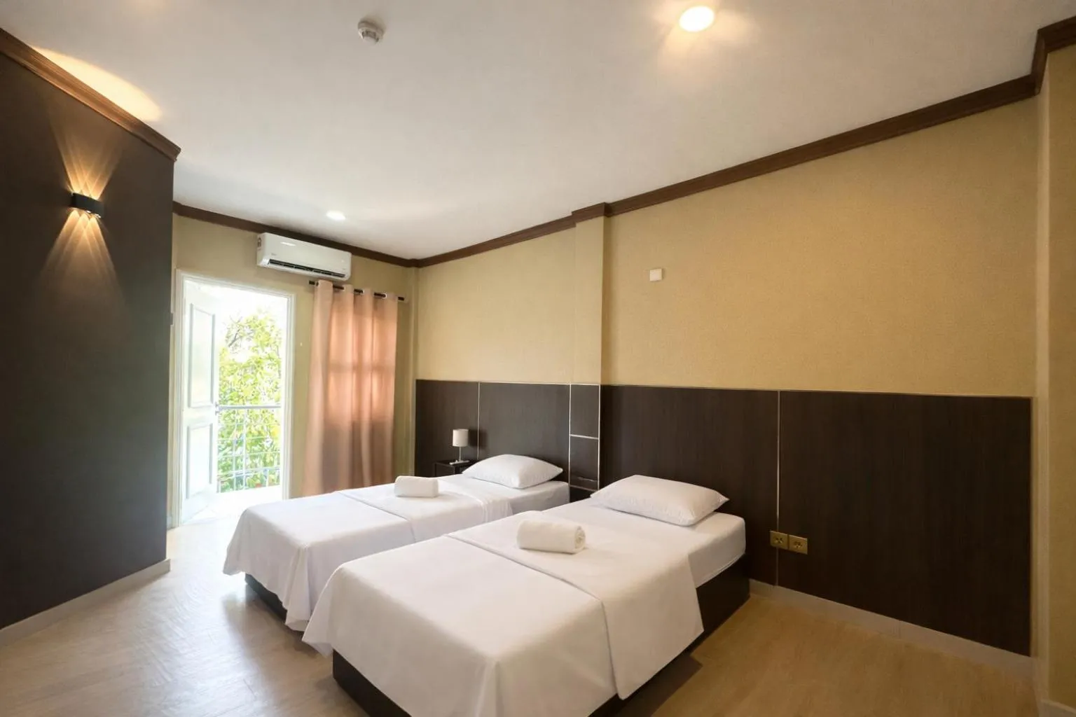Bed in Tanjong Subang Jaya - Self Check-In