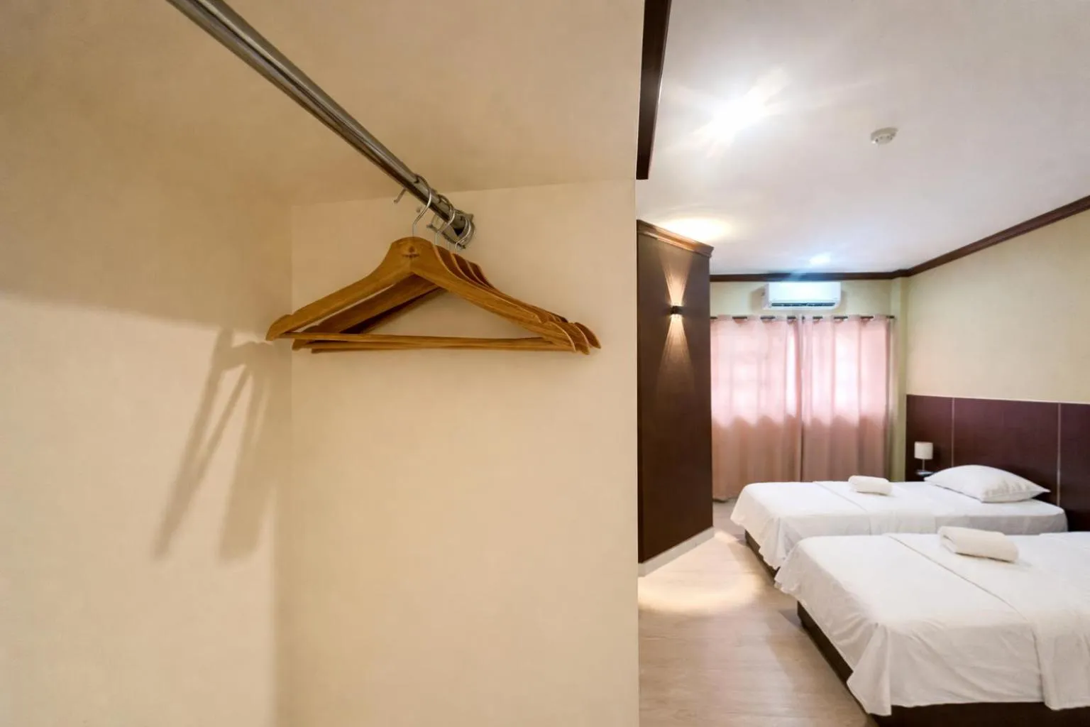 Bed in Tanjong Subang Jaya - Self Check-In