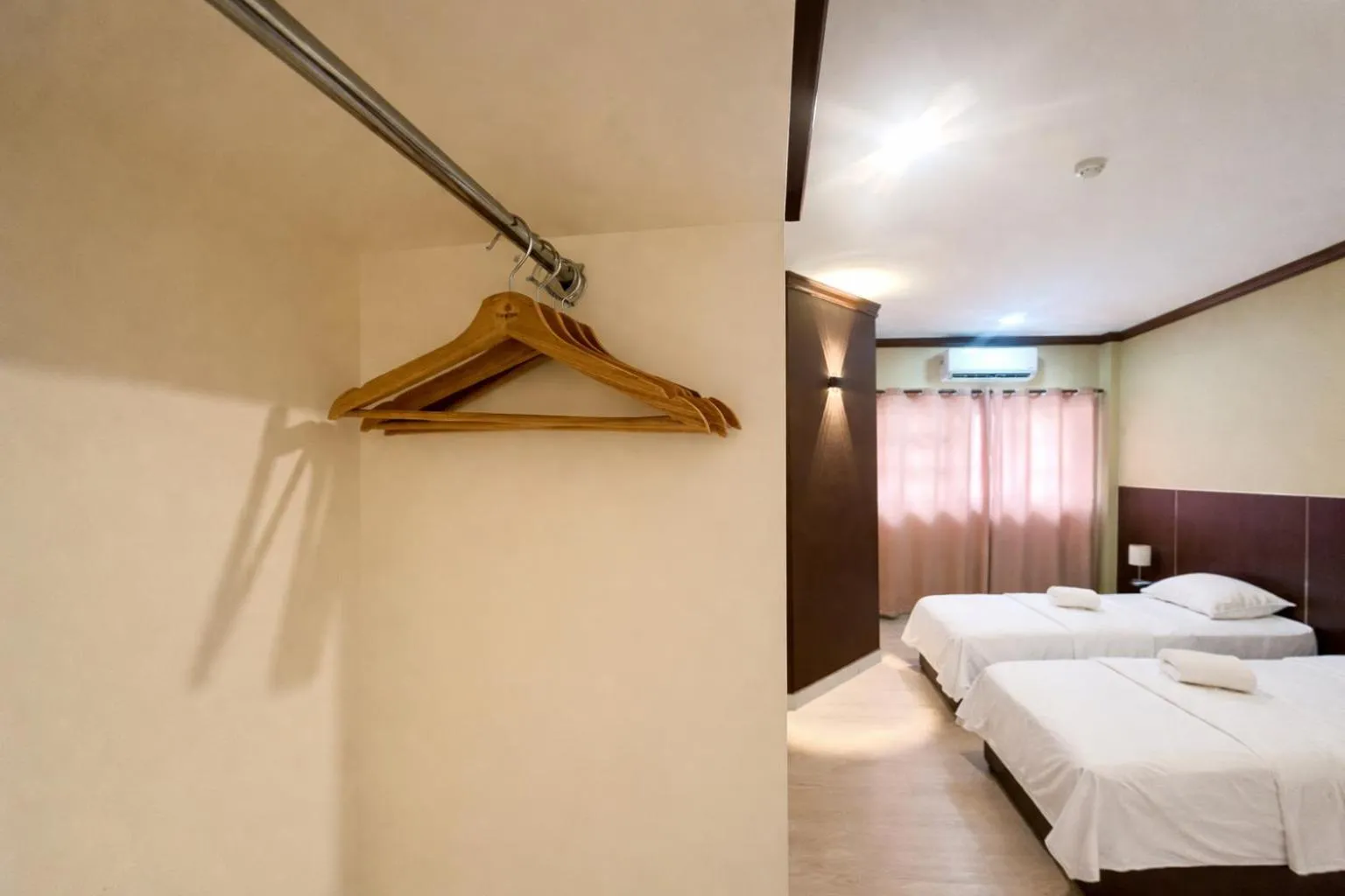 Bed in Tanjong Subang Jaya - Self Check-In