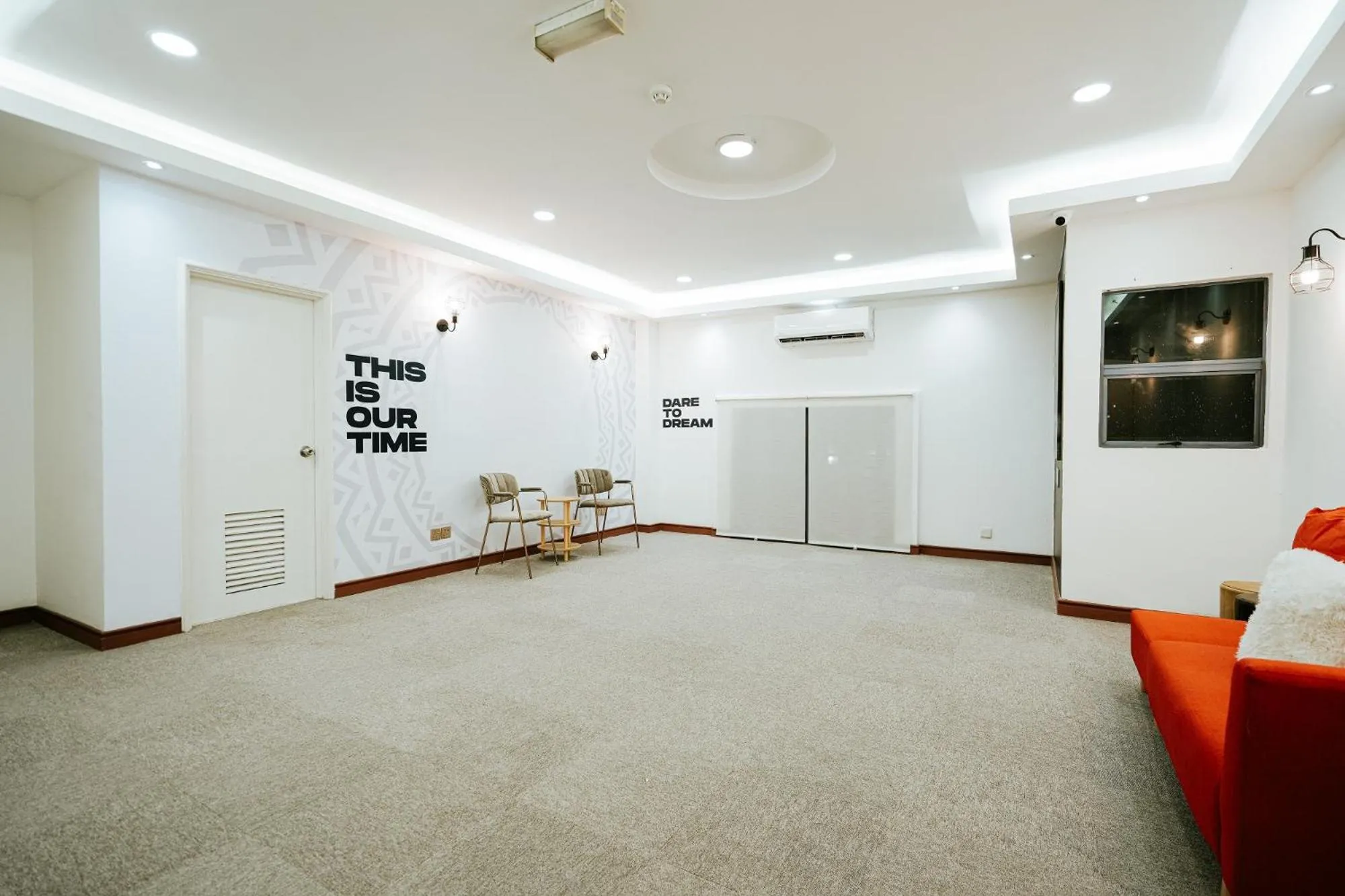 Communal lounge/ TV room in Tanjong Subang Jaya - Self Check-In